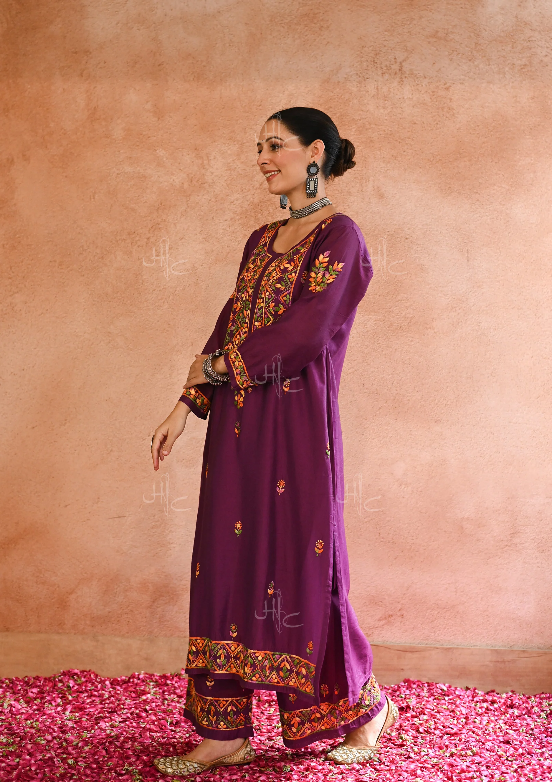 HOC Aafna Chikankari Chanderi Women's 2 PC Straight Kurta Set- Purple - Image 6