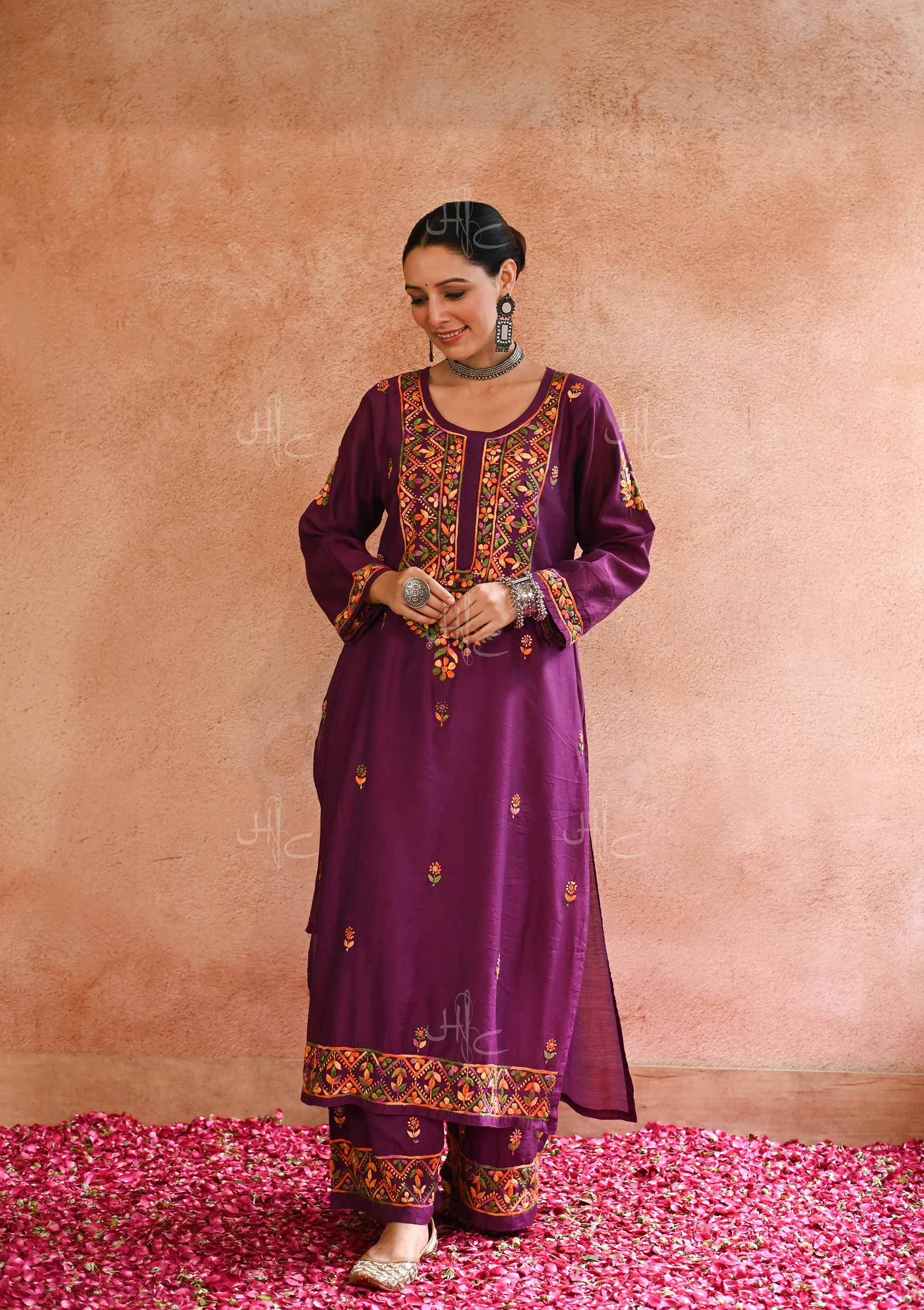 HOC Aafna Chikankari Chanderi Women's 2 PC Straight Kurta Set- Purple - Image 7