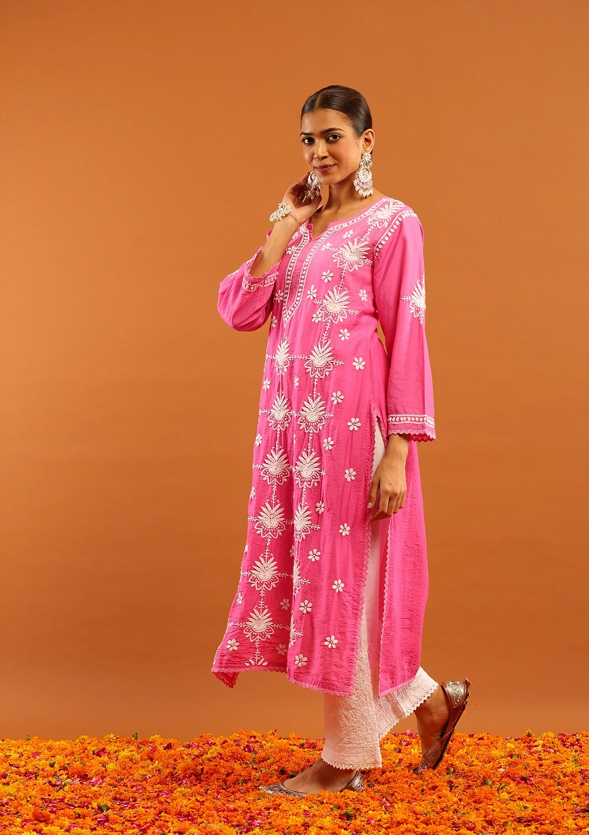 HOC Chanderi Chikankari Ombre Women's Long Kurta-Pink - Image 4