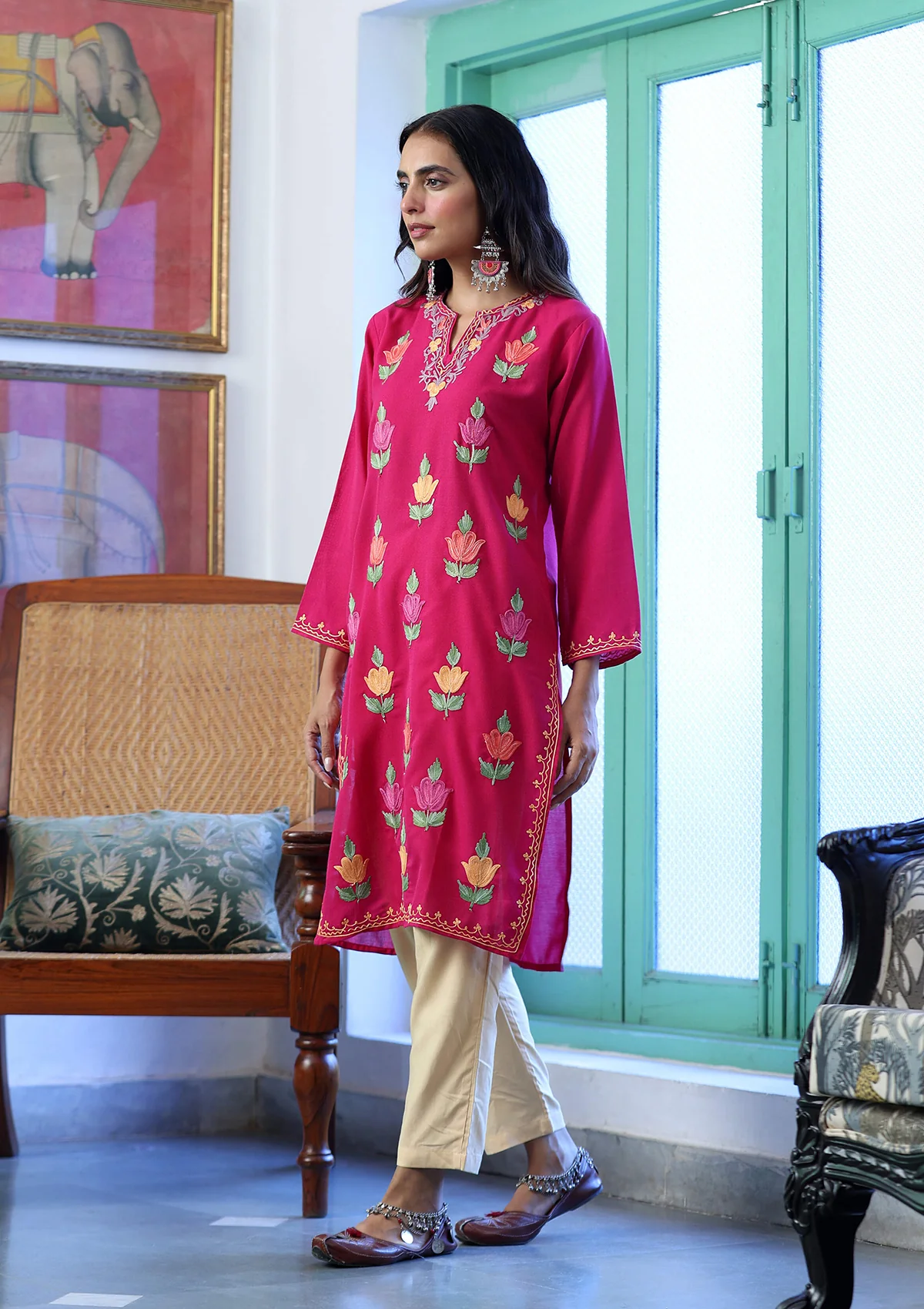 HOC Aari Embroidered Cotton Solid Women's Long Kurta - Pink