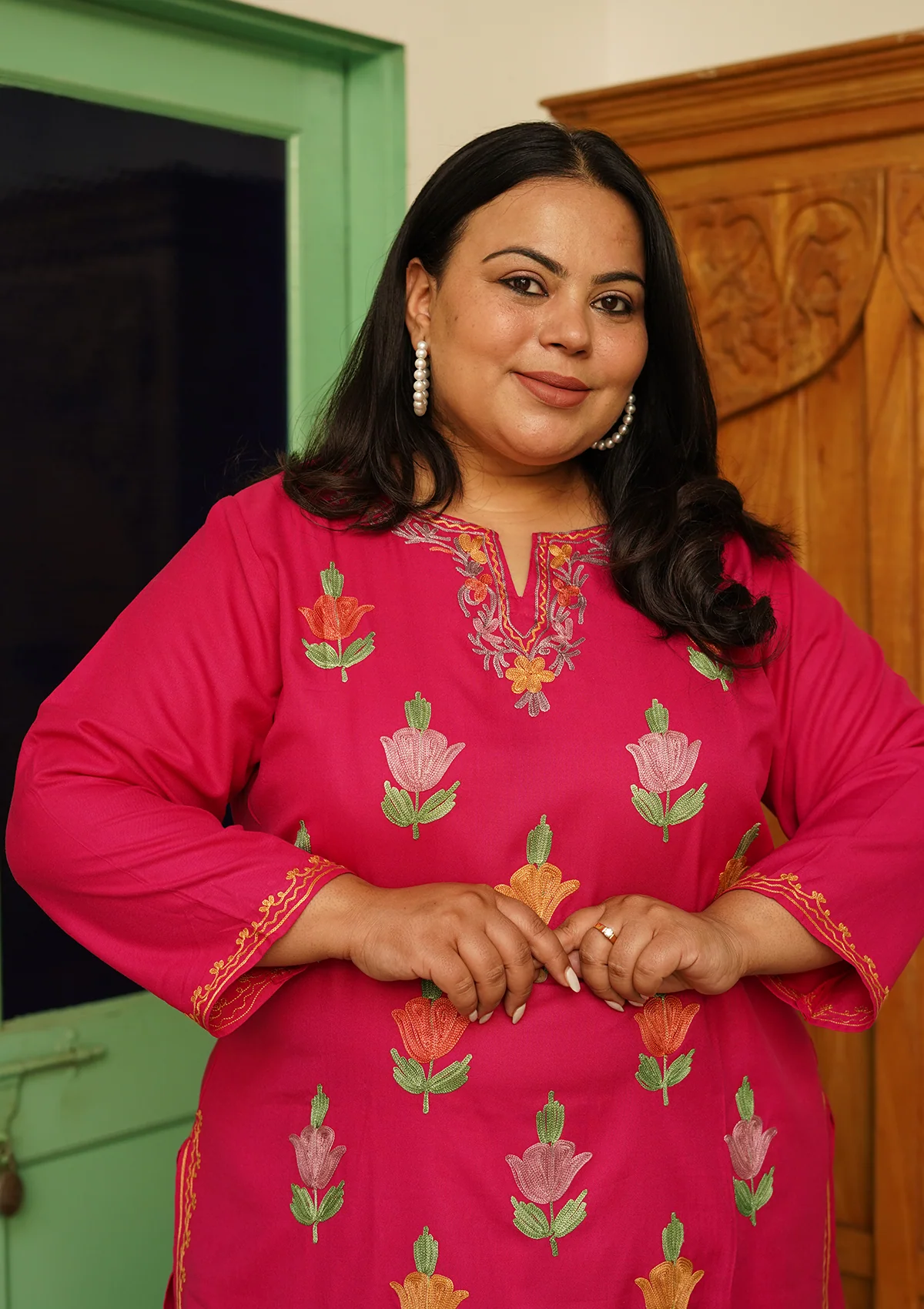 HOC Aari Embroidered Cotton Solid Women's Long Kurta - Pink - Image 5