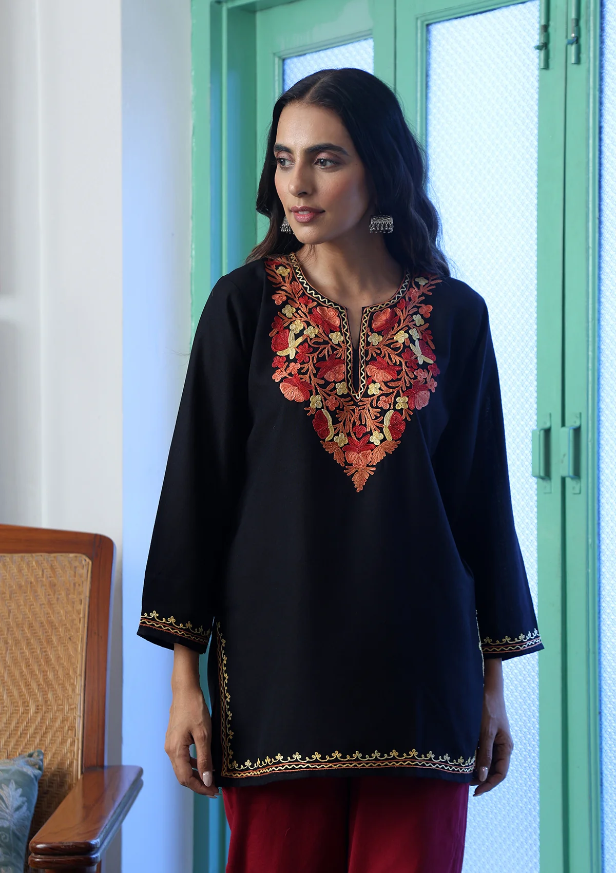 HOC Crafts Aari Embroidered Cotton Solid Women's Short Kurta - Black - Image 5