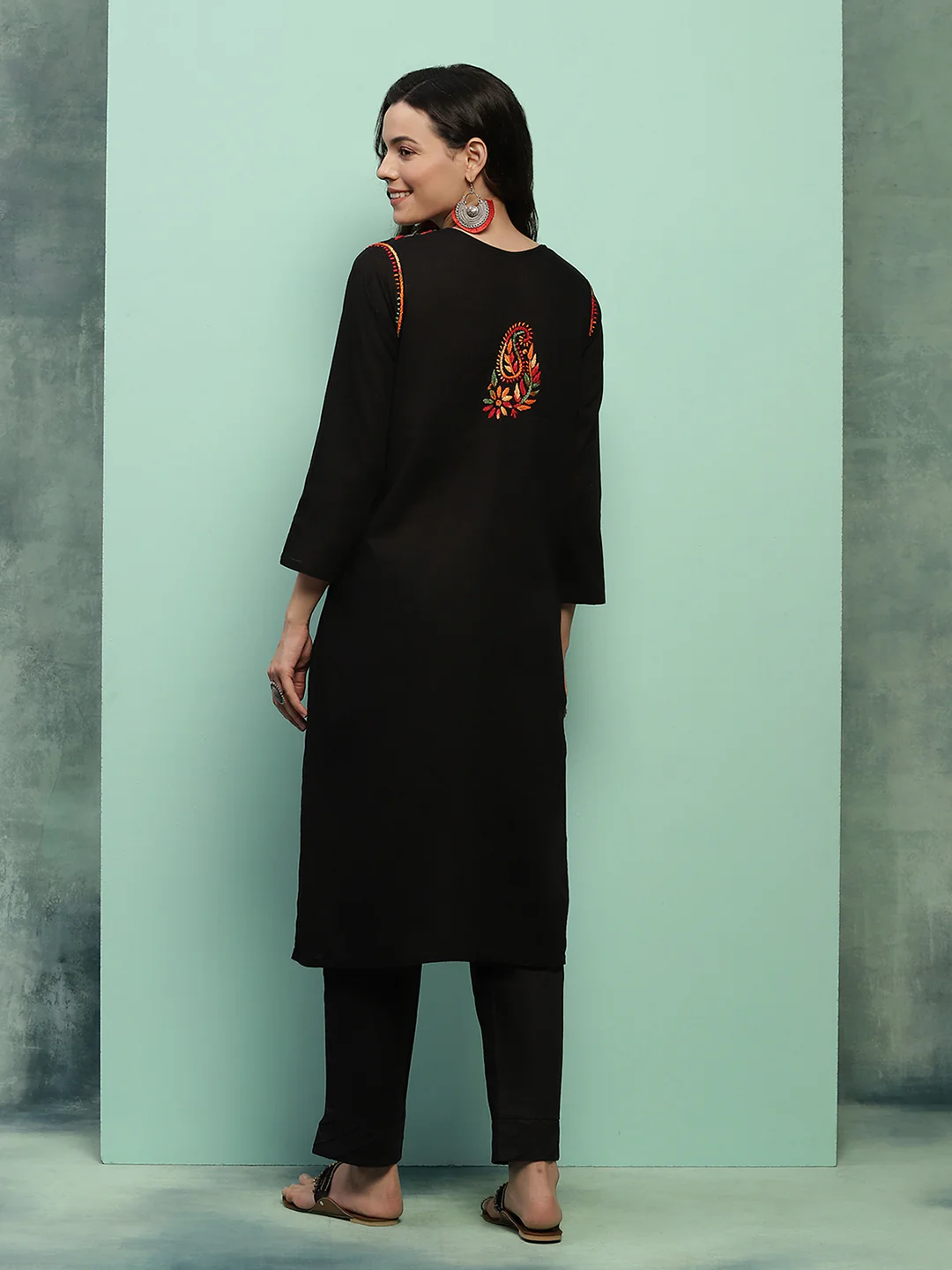 HOC Cotton Chikankari Solid Women's Long Kurta - Black - Image 5