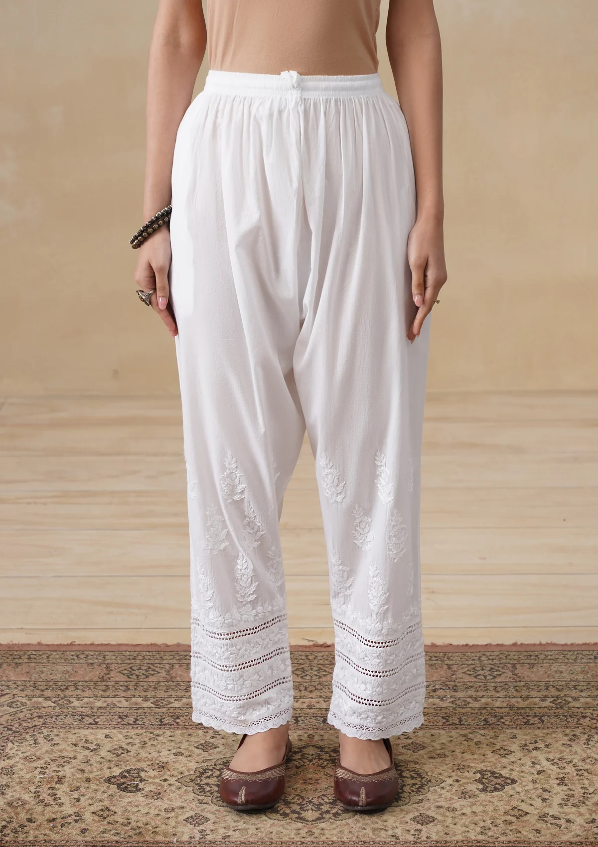 HOC Cotton Chikankari Solid Women's Pant - White