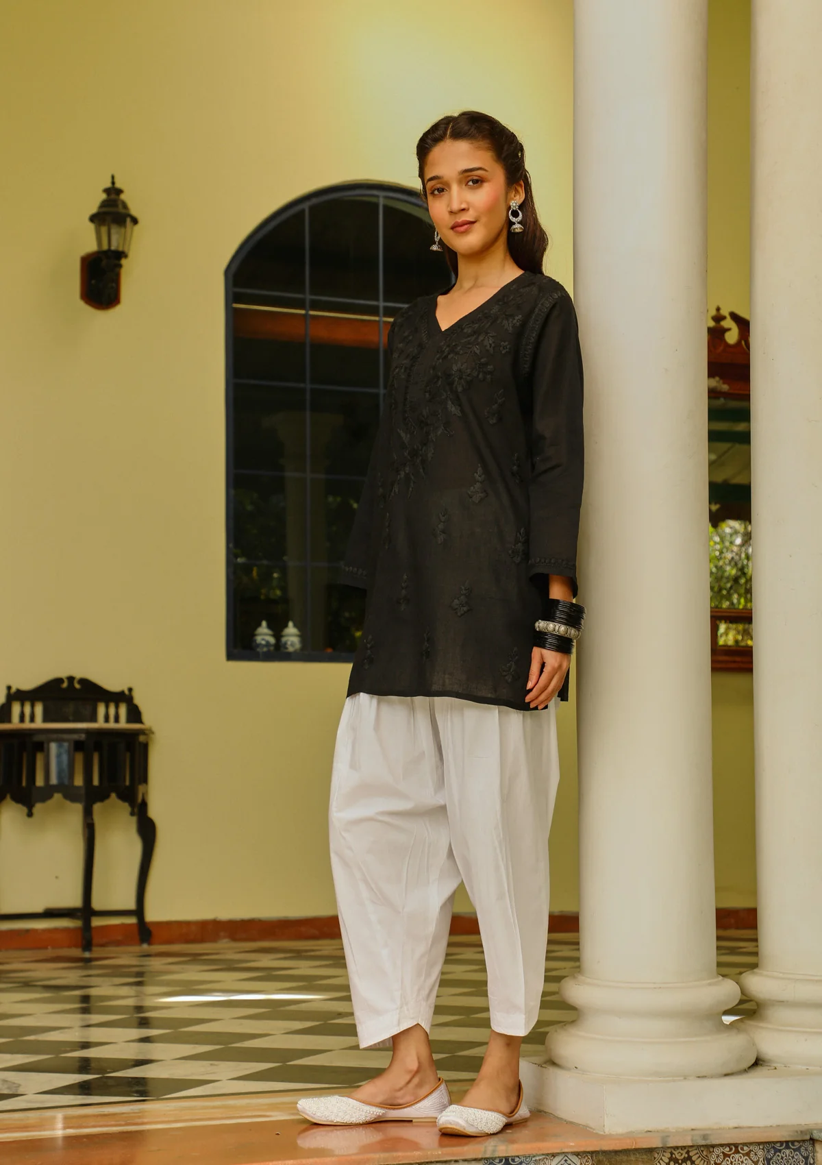 HOC Cotton Chikankari Solid Women's Short Kurta - Black - Image 3