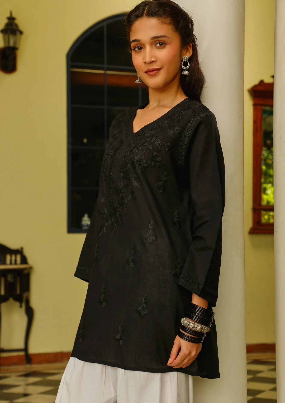 HOC Cotton Chikankari Solid Women's Short Kurta - Black - Image 4