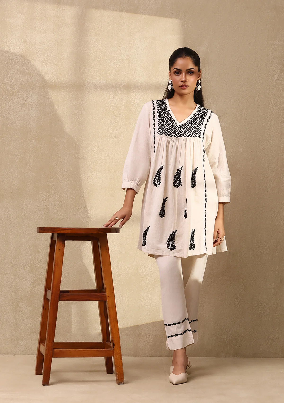 HOC Cotton Linen Blend Chikankari Solid Women's 2 PC Co-ord Set - Off White - Image 3