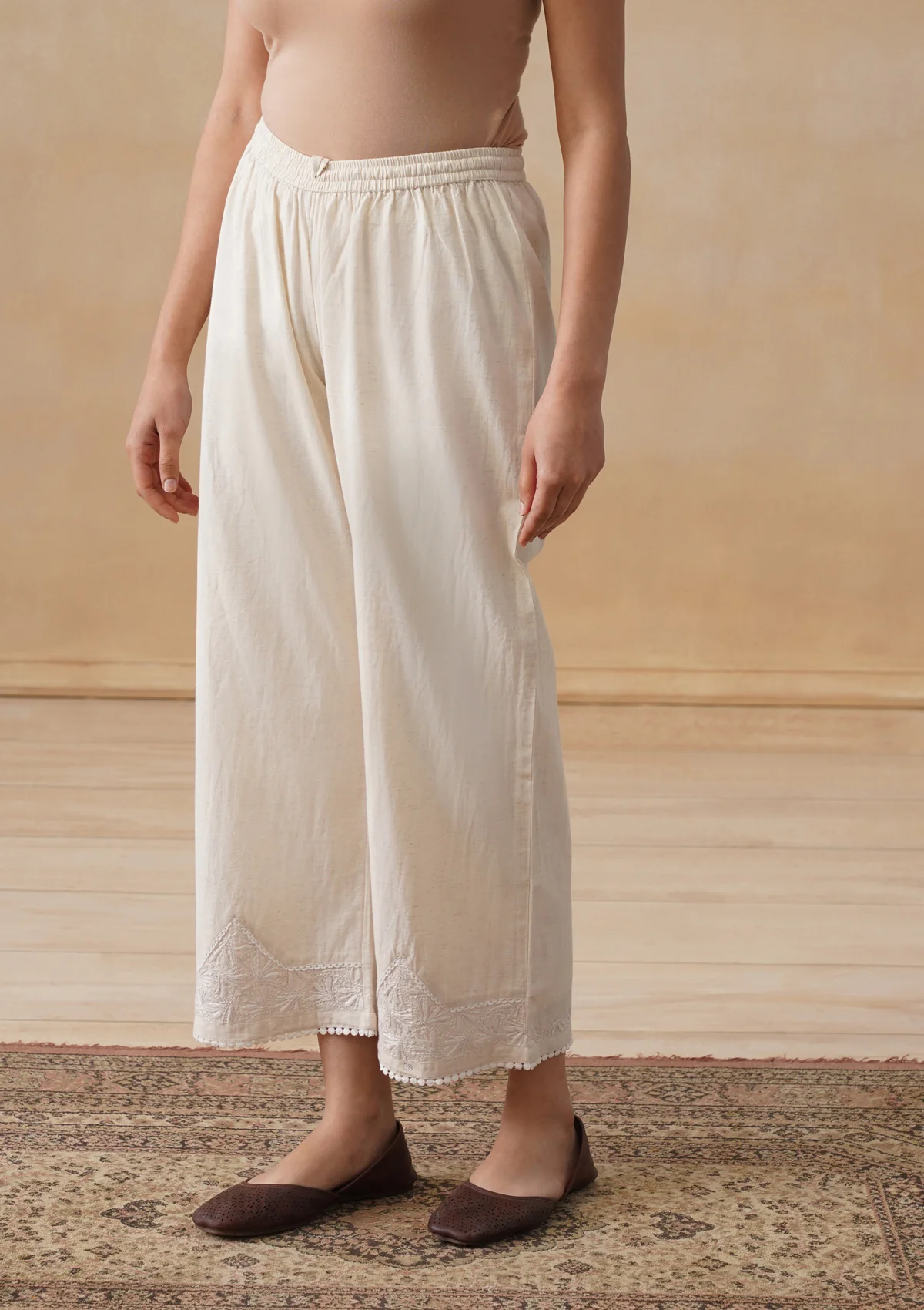 HOC Cotton Linen Blend Chikankari Solid Women's Palazzo - Off White - Image 2