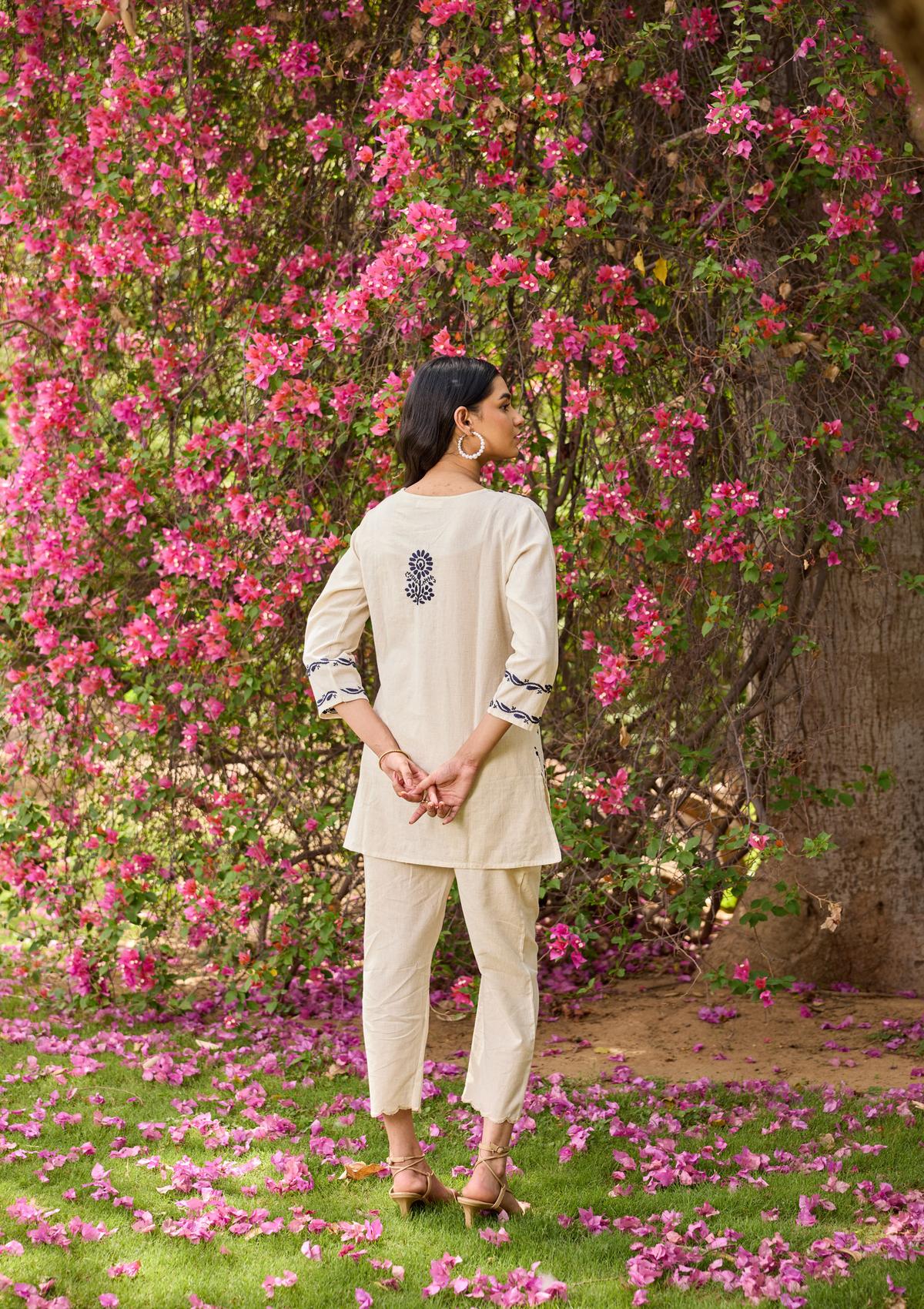 Cotton Linen Blend Chikankari Solid Women's Short Kurta - Off White - Image 4