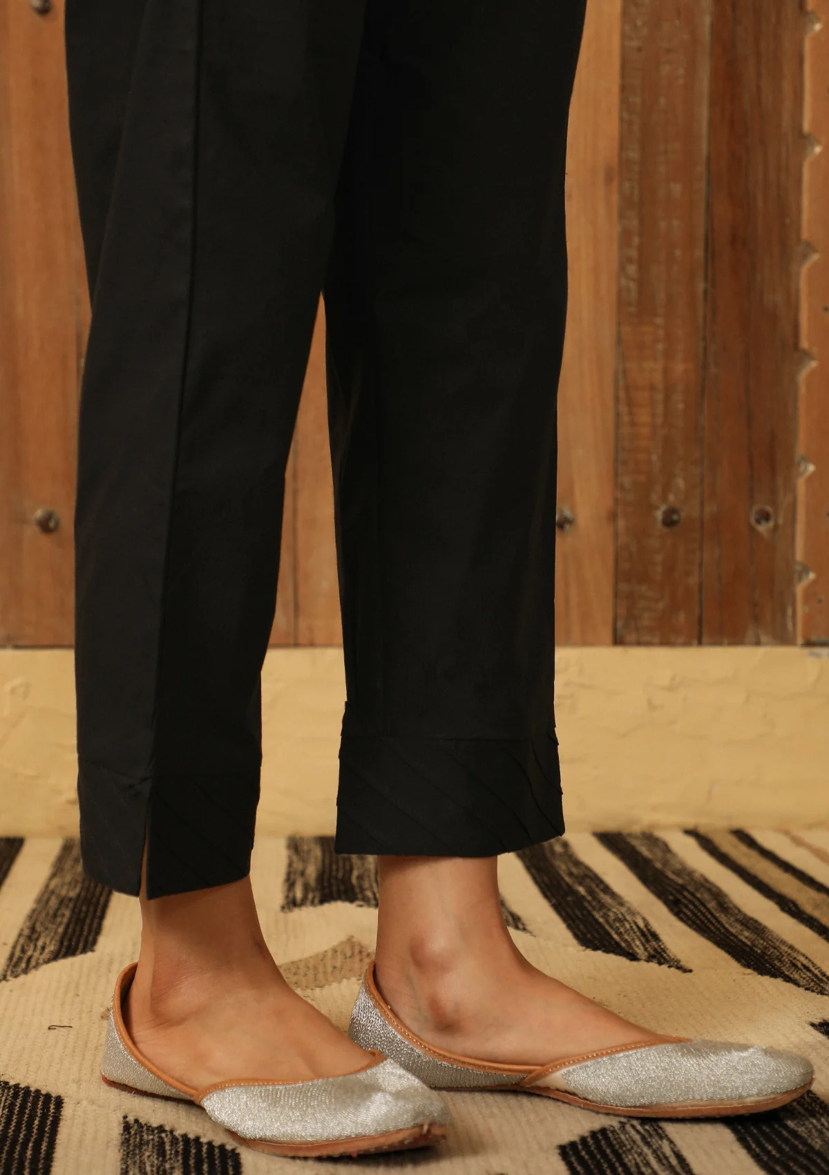 HOC Cotton Loom Pintex Solid Women's Pants - Black - Image 3