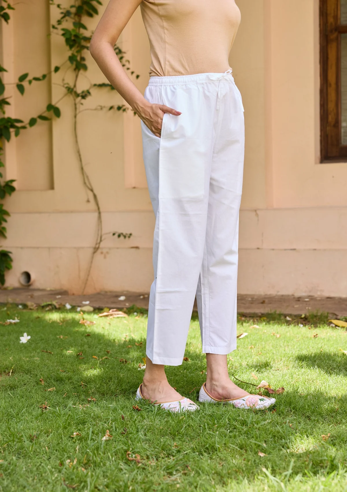 HOC Cotton Solid Women's Pants - White