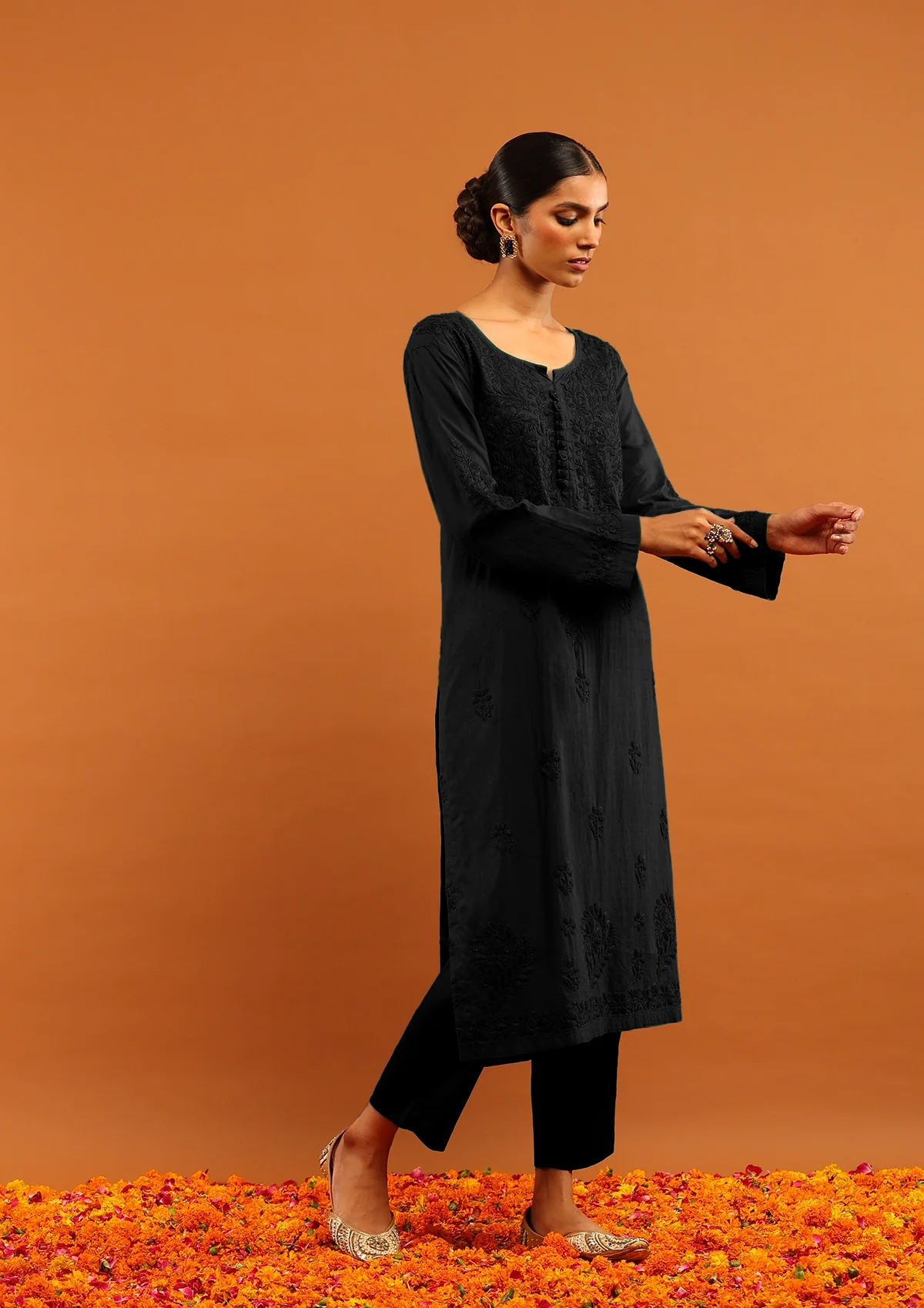 HOC Dobby Cotton Chikankari Solid Women's Long Kurta - Black - Image 4