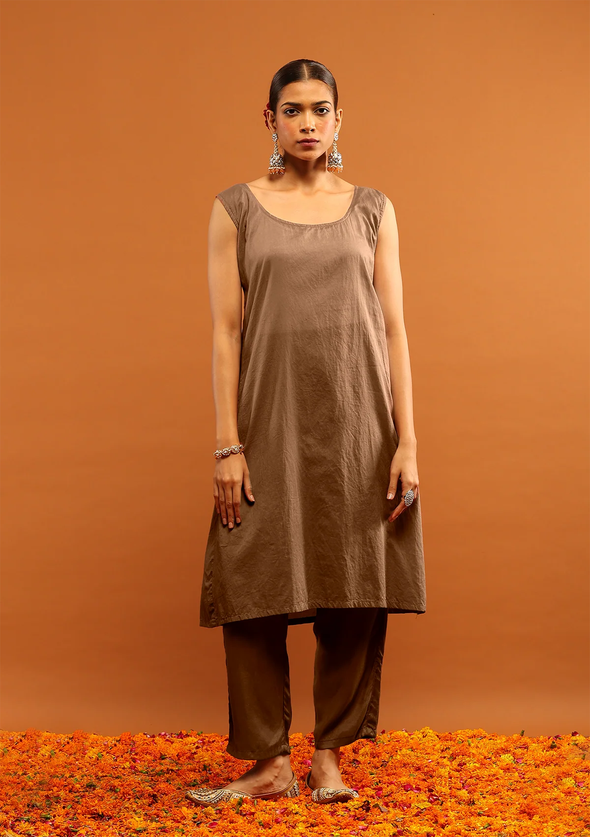 HOC Banarasi Mul Chanderi Chikankari Solid Women's 4 PC Anarkali Kurta Set - Fawn - Image 7