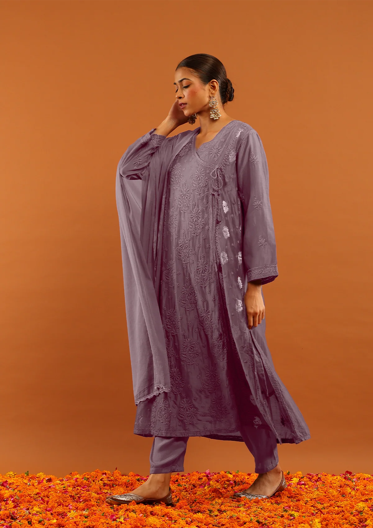 HOC Banarasi Mul Chanderi Chikankari Solid Women's 4PC Angrakha Kurta Set - Wine - Image 4
