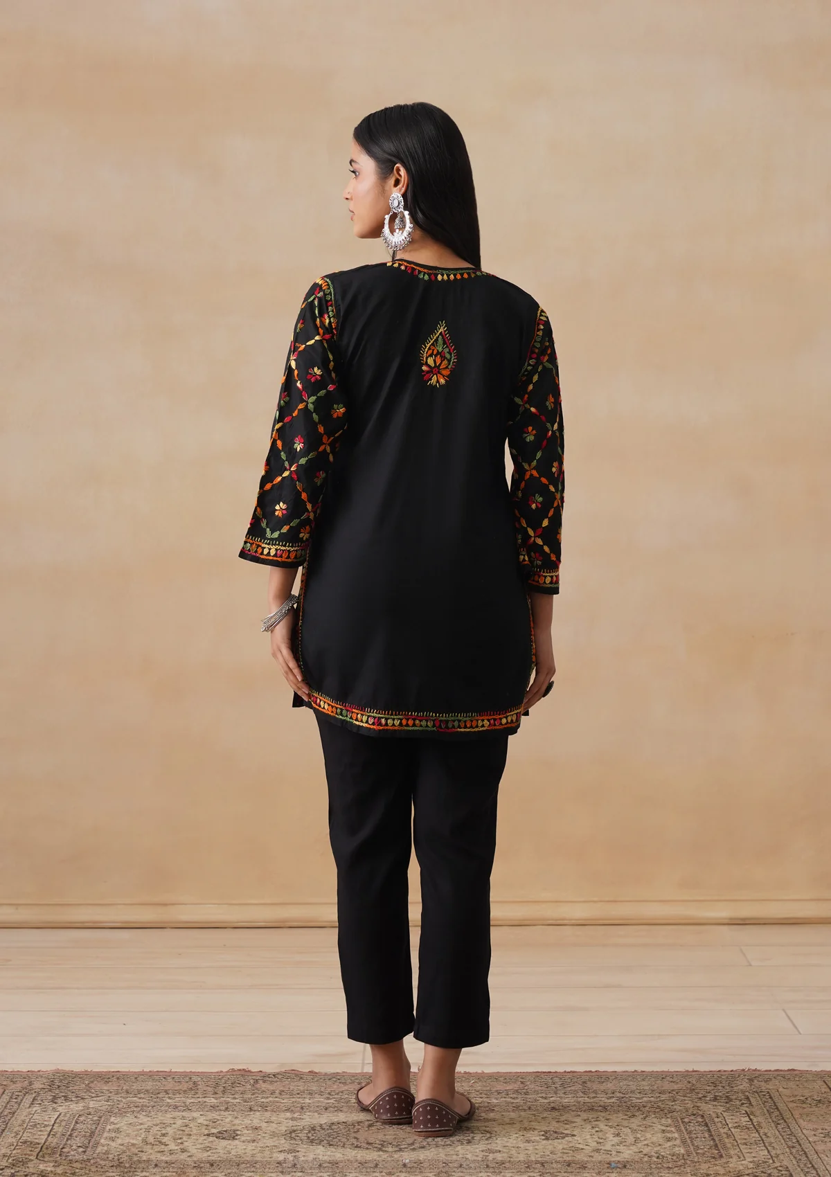 HOC Cotton Chikankari Solid Women's Short Kurta - Black - Image 10