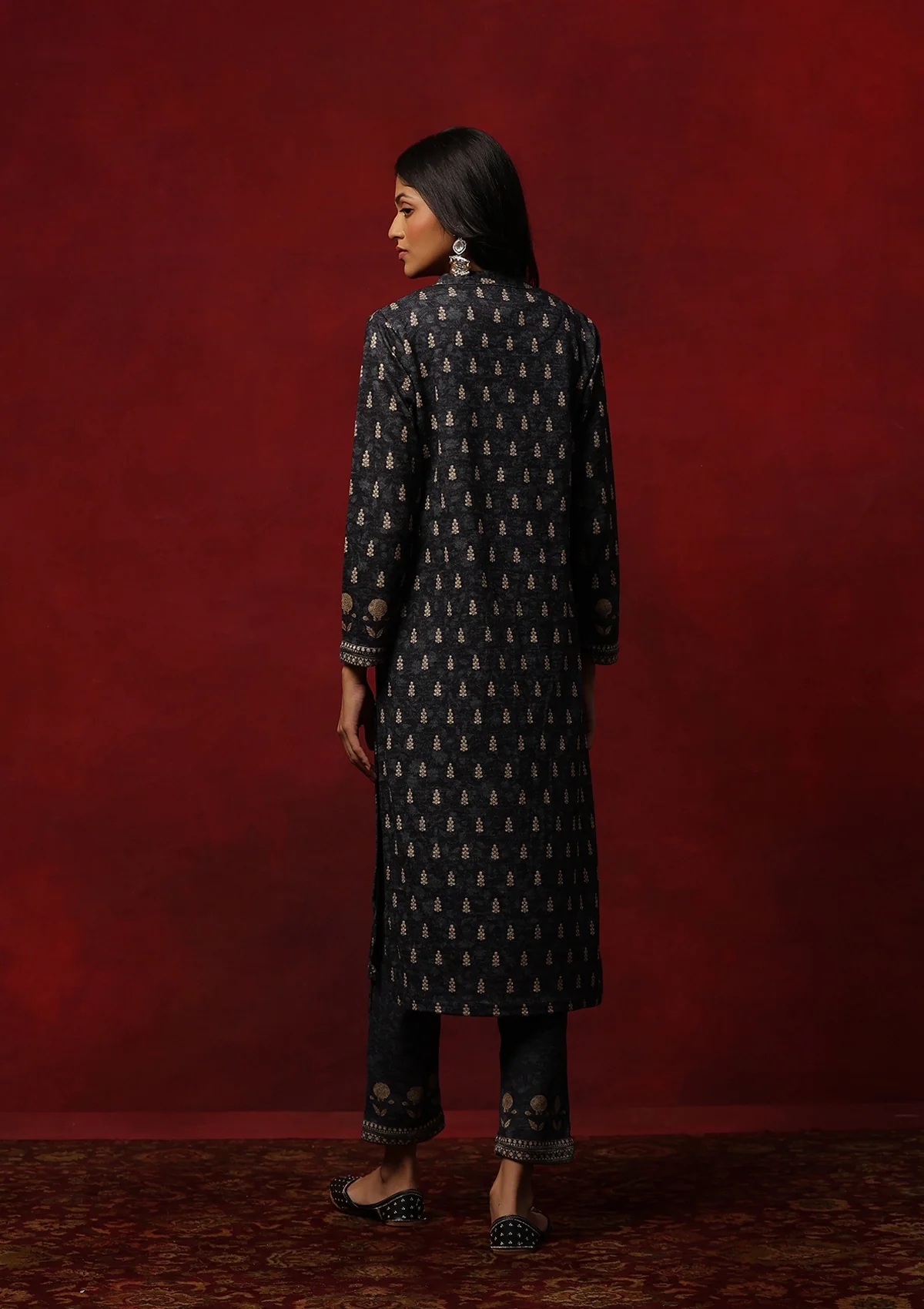 HOC Woollen Hand Embellished Printed Women's 3 PC Kurta Set -Dark Grey - Image 8