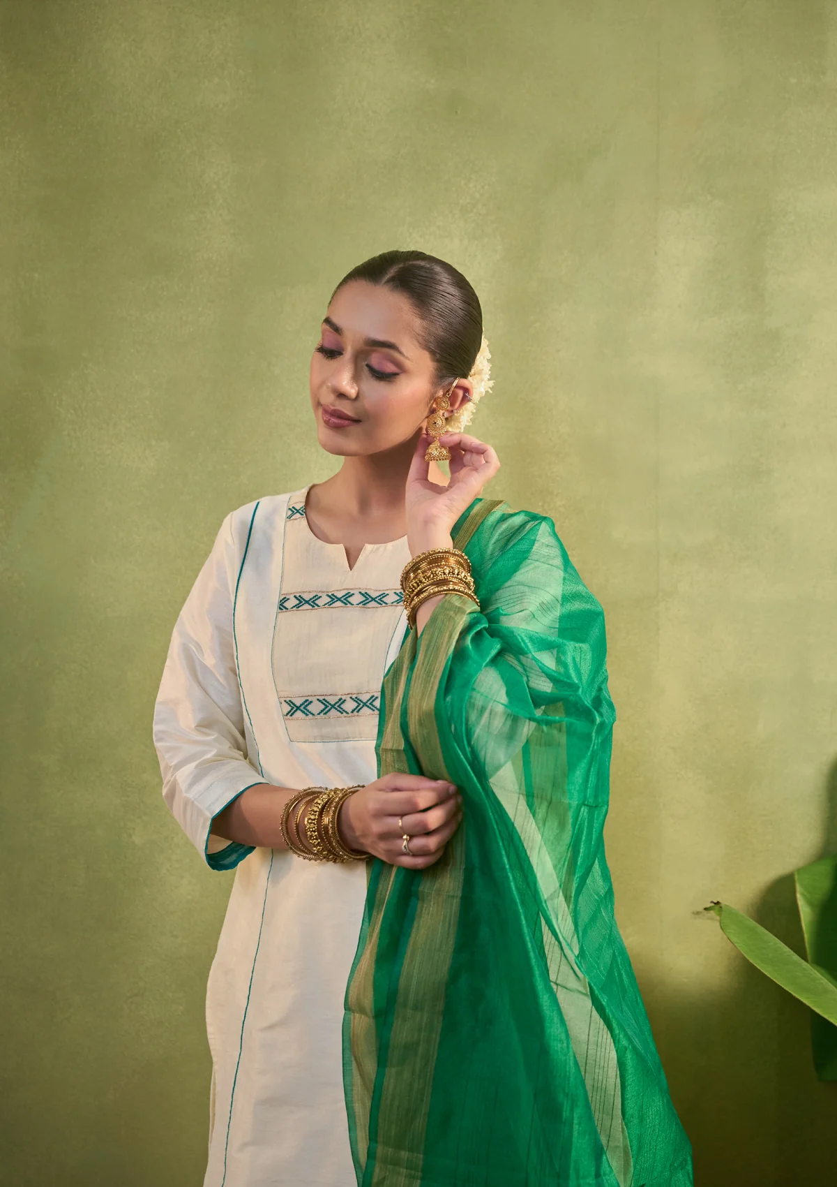 HOC Silk Blend Solid Women's 3 PC Long Kurta Set - Cream - Image 2