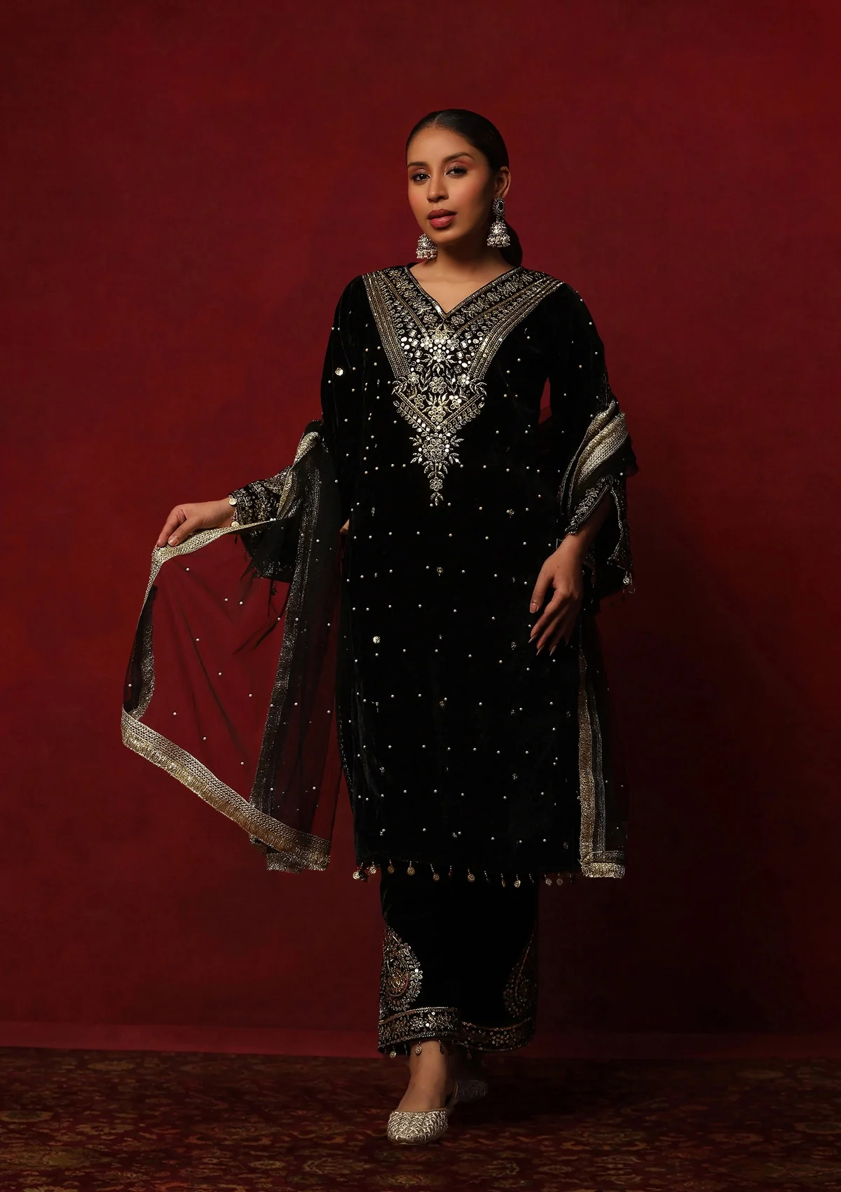 HOC Velvet Zari & Sequin Solid Women's 3 Pc Long Kurta Set-Black
