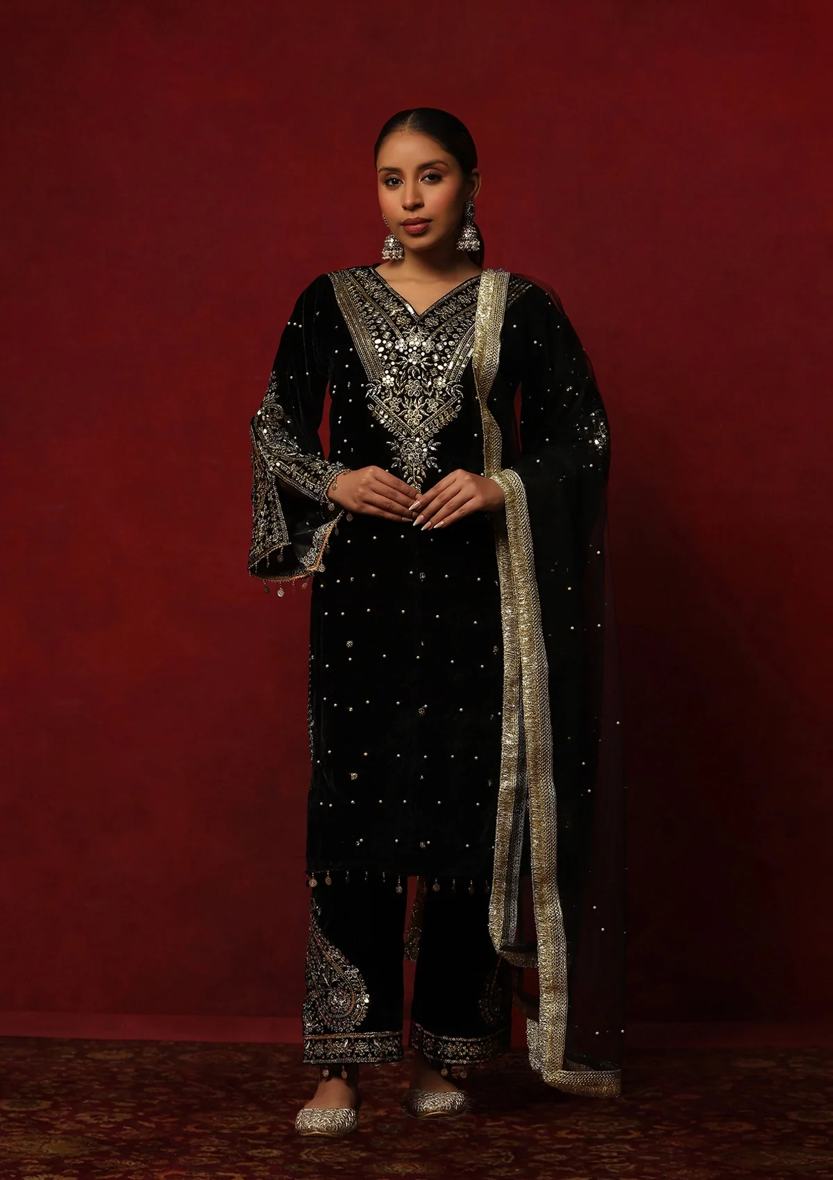 HOC Velvet Zari & Sequin Solid Women's 3 Pc Long Kurta Set-Black - Image 3
