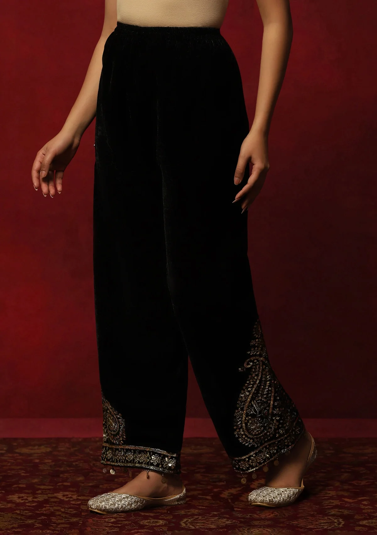HOC Velvet Zari & Sequin Solid Women's 3 Pc Long Kurta Set-Black - Image 6