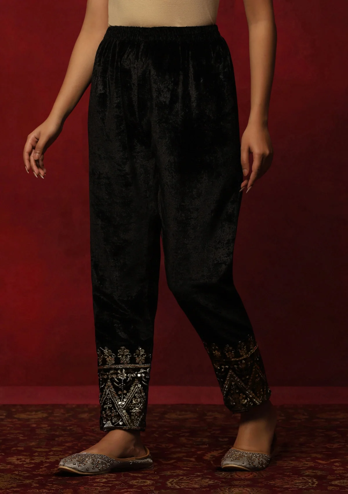 HOC Velvet Zari & Sequin Solid Women's 3 Pc Long Kurta Set-Black - Image 5