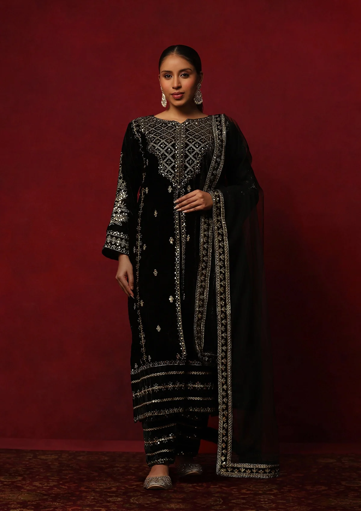 HOC Velvet Zari & Sequin Solid Women's 3 PC Long Kurta Set-Black