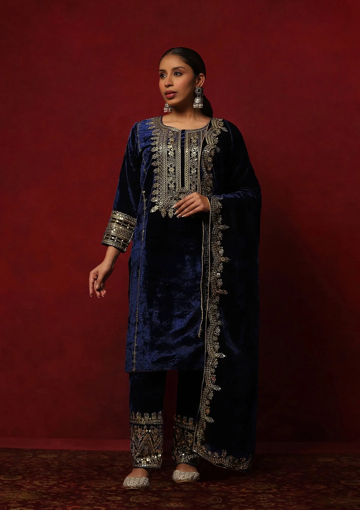 HOC Velvet Zari & Sequin Solid Women's 3 Pc Long Kurta Set-Navy Blue