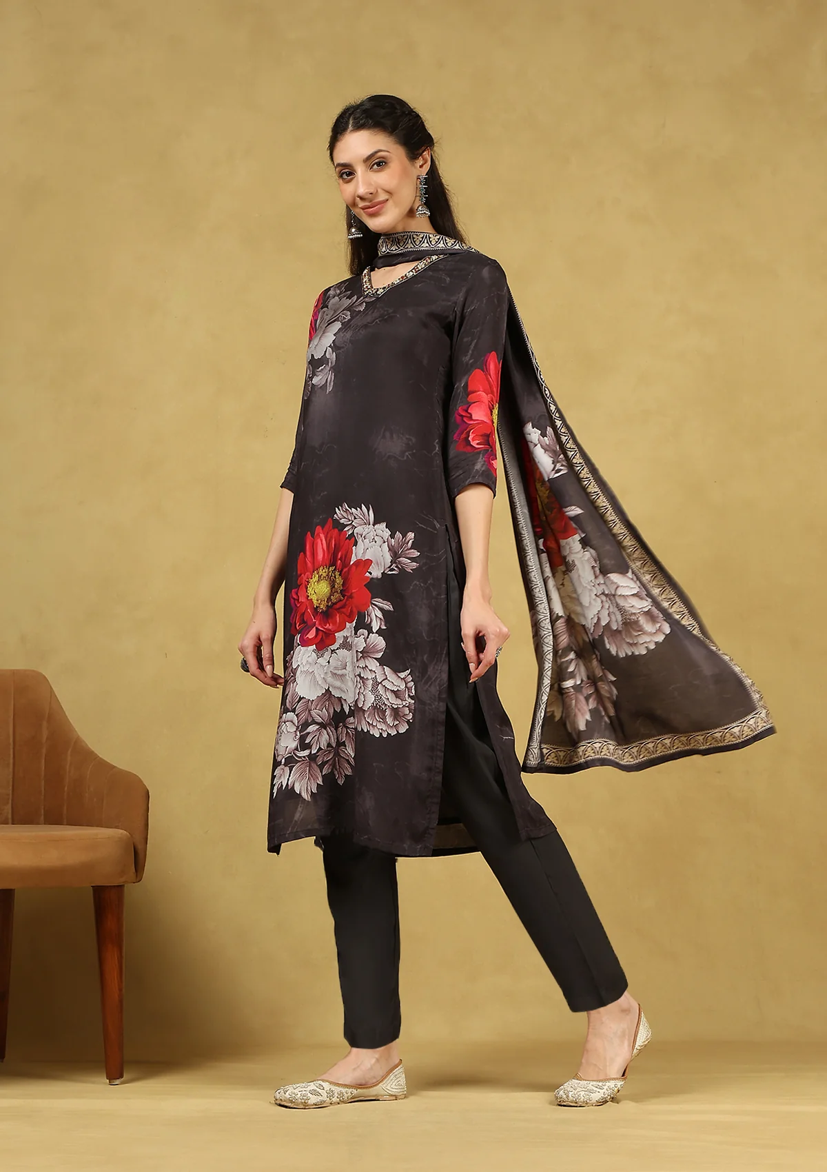 HOC Hand Embellished Muslin Printed Women's 3 PC Long Kurta Set with Dupatta - Black - Image 5