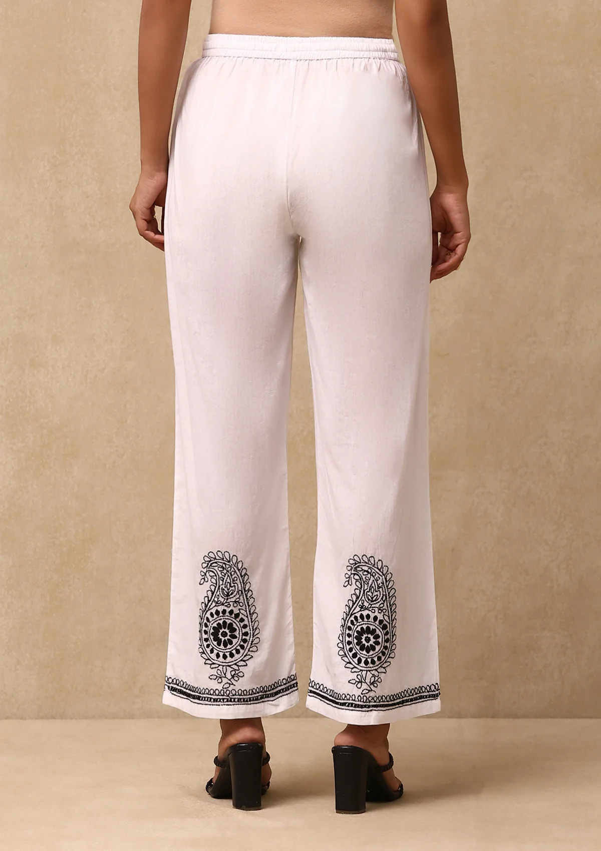 HOC Irha Chikankari Cotton Straight Kurta Set - Image 5