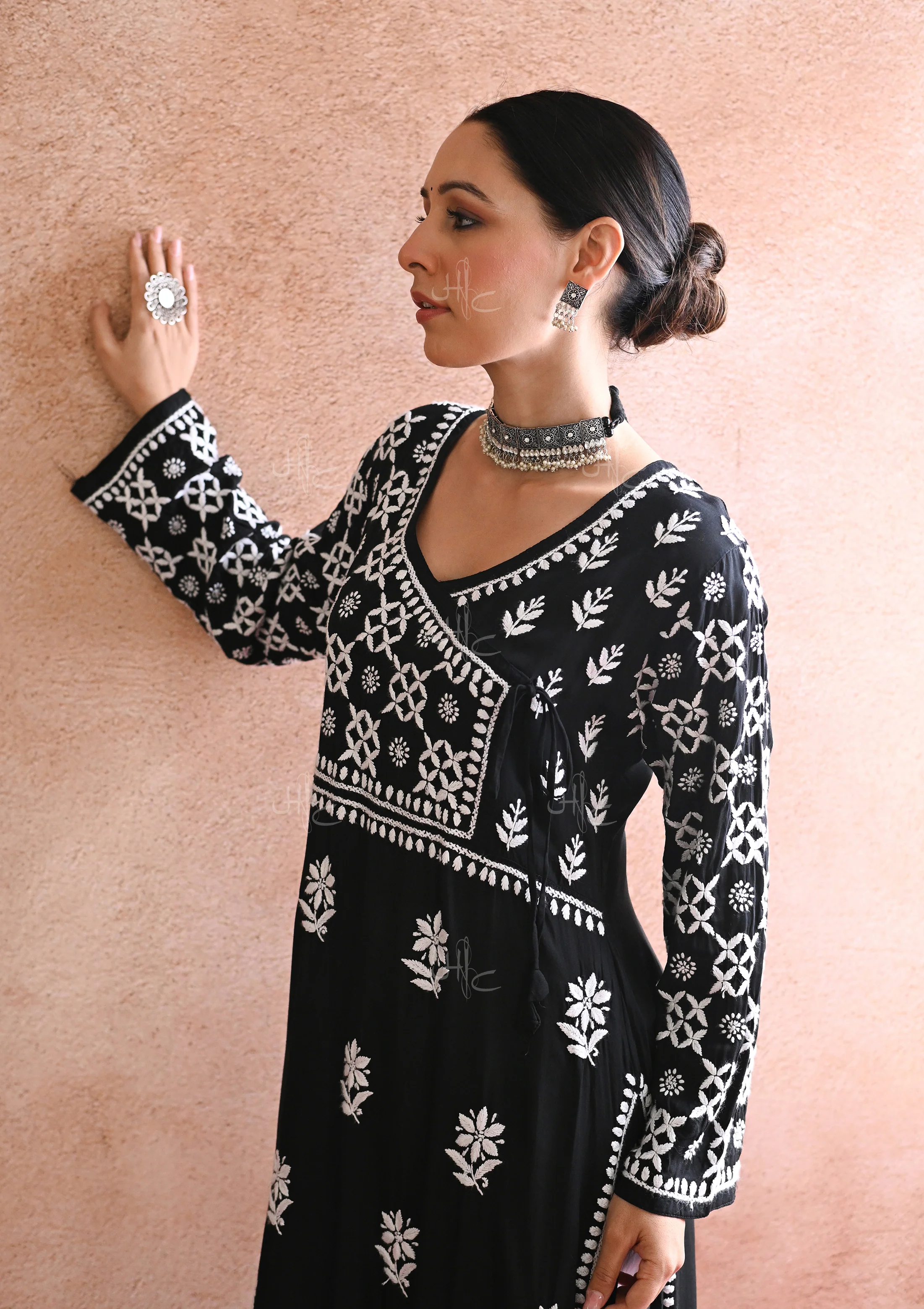 HOC Kashish Chikankari Modal Straight Kurta - Image 5