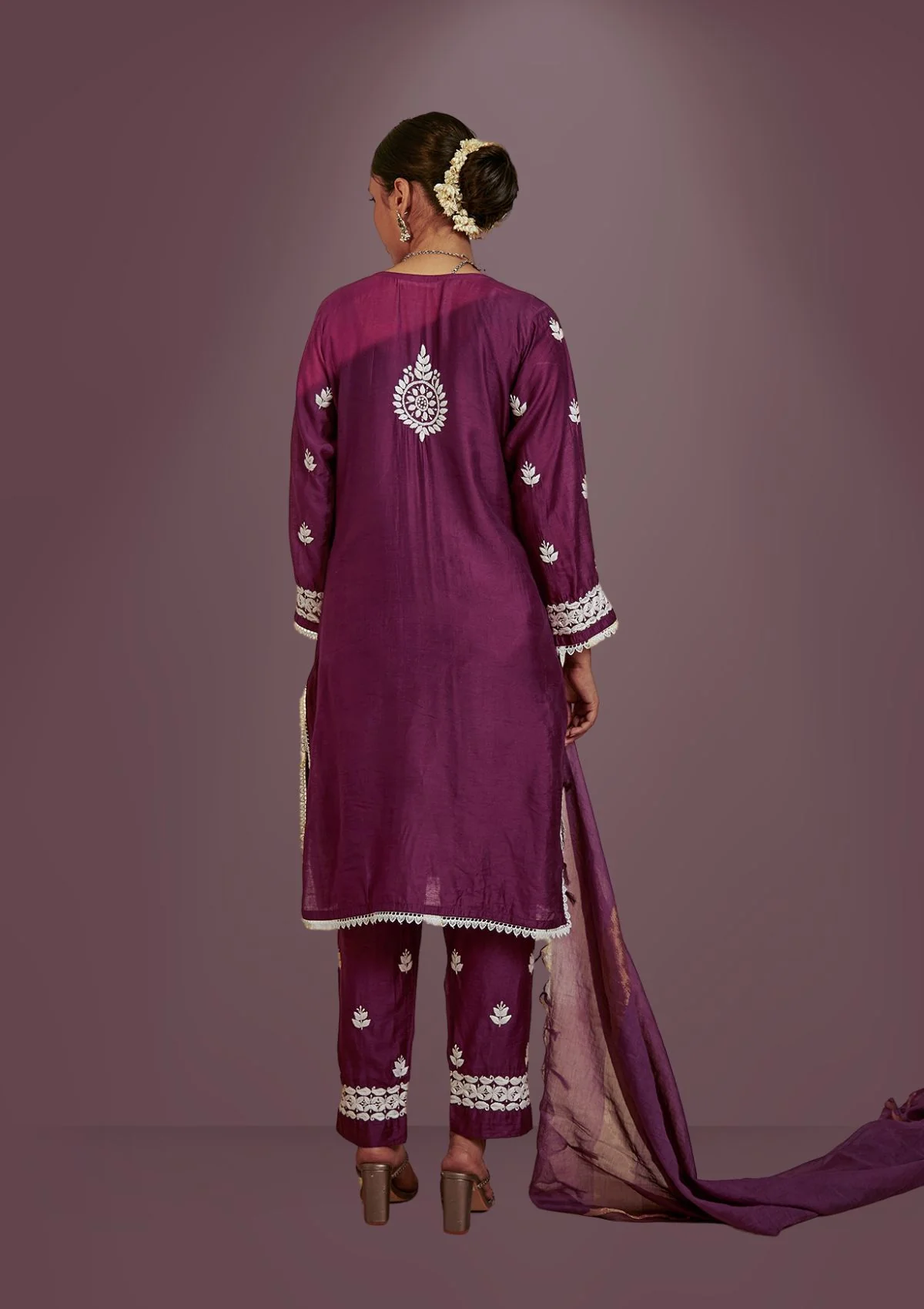 Mahnoor Chikankari Chanderi Straight Kurta Set with Dupatta - Image 4