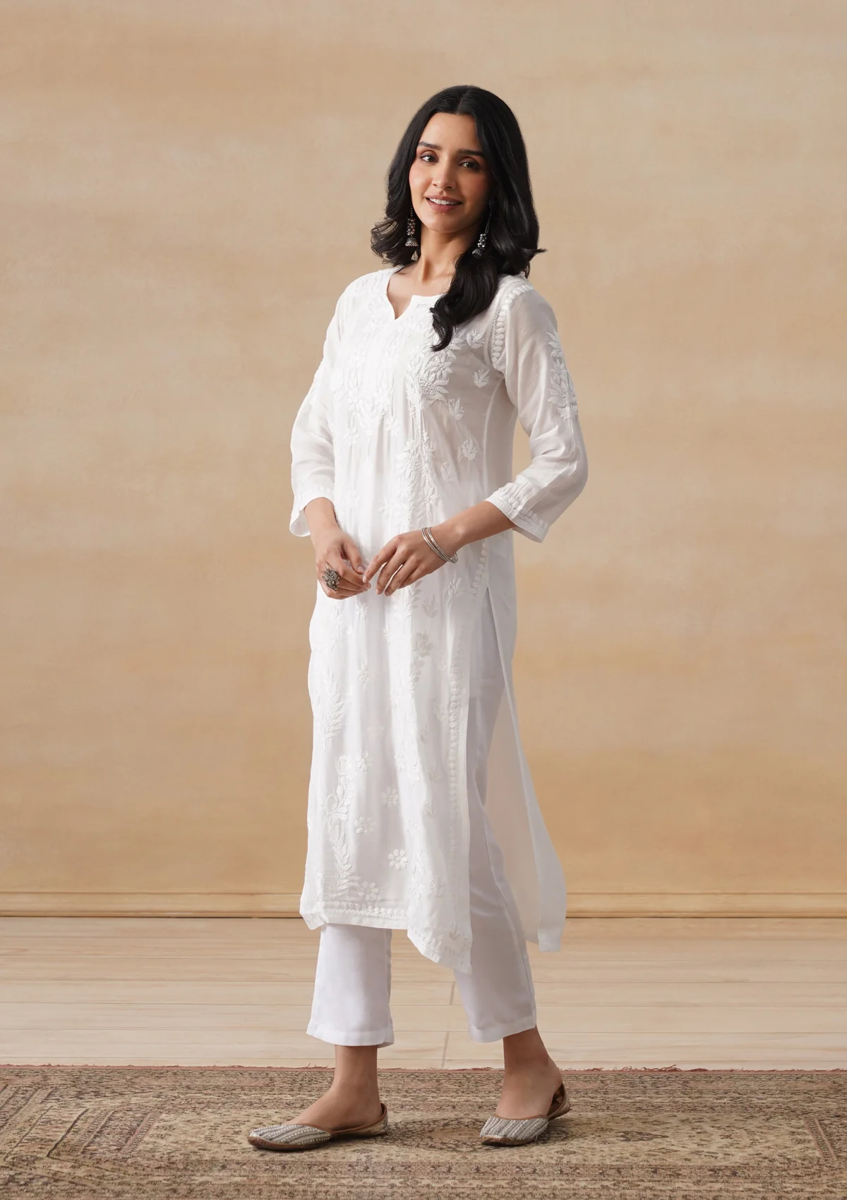 Muslin Chikankari Solid Women's Long Kurta - White - Image 3