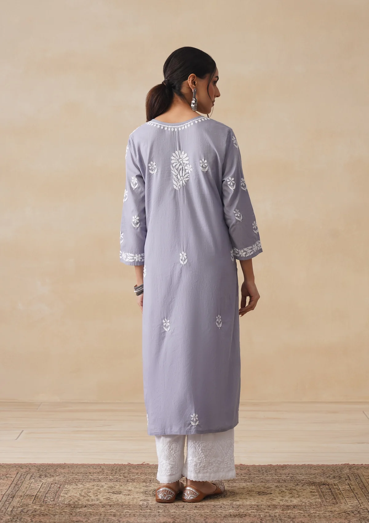 HOC Nida Chikankari Cotton Straight Kurta - Image 9