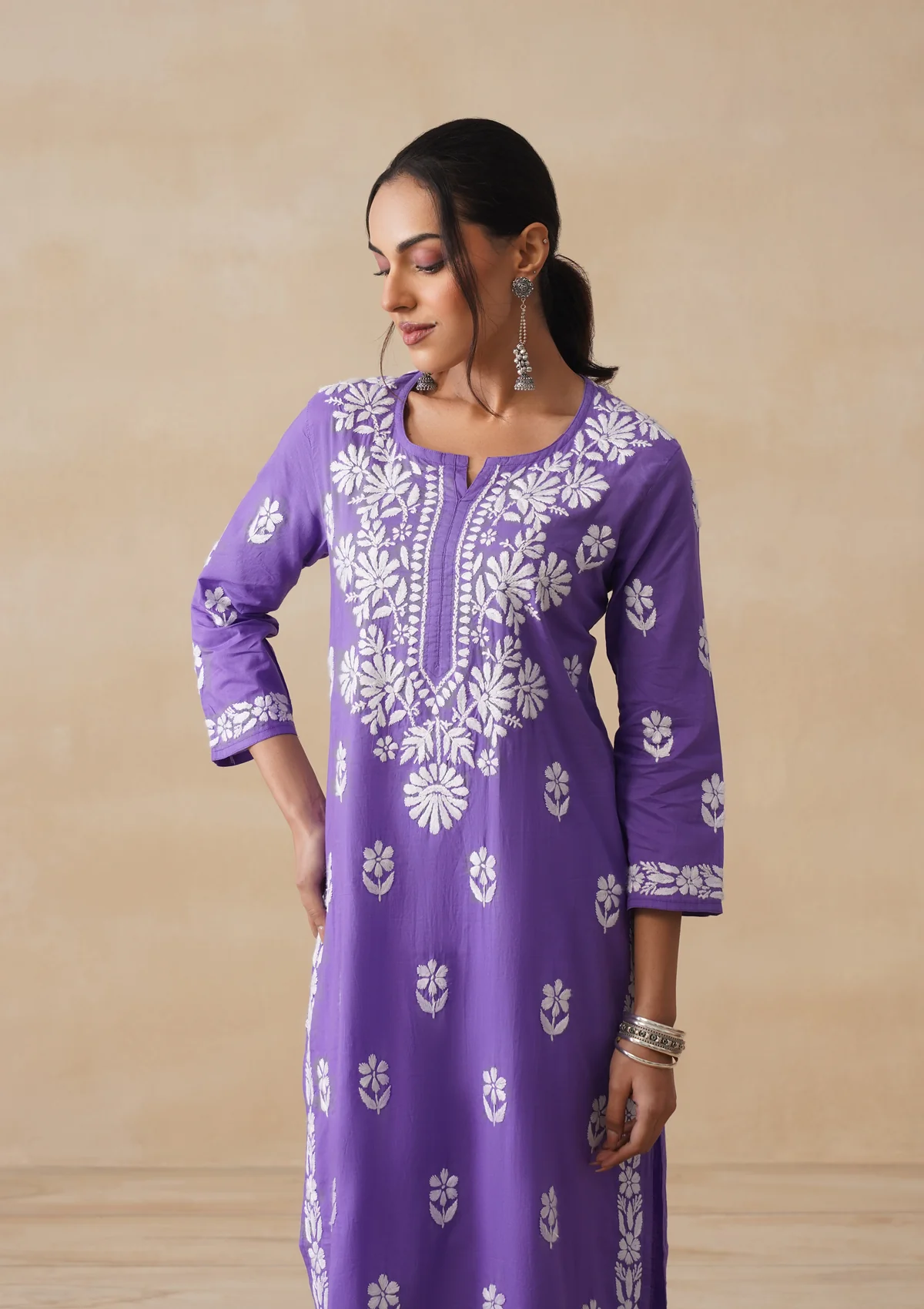 HOC Nida Chikankari Cotton Straight Kurta - Image 2