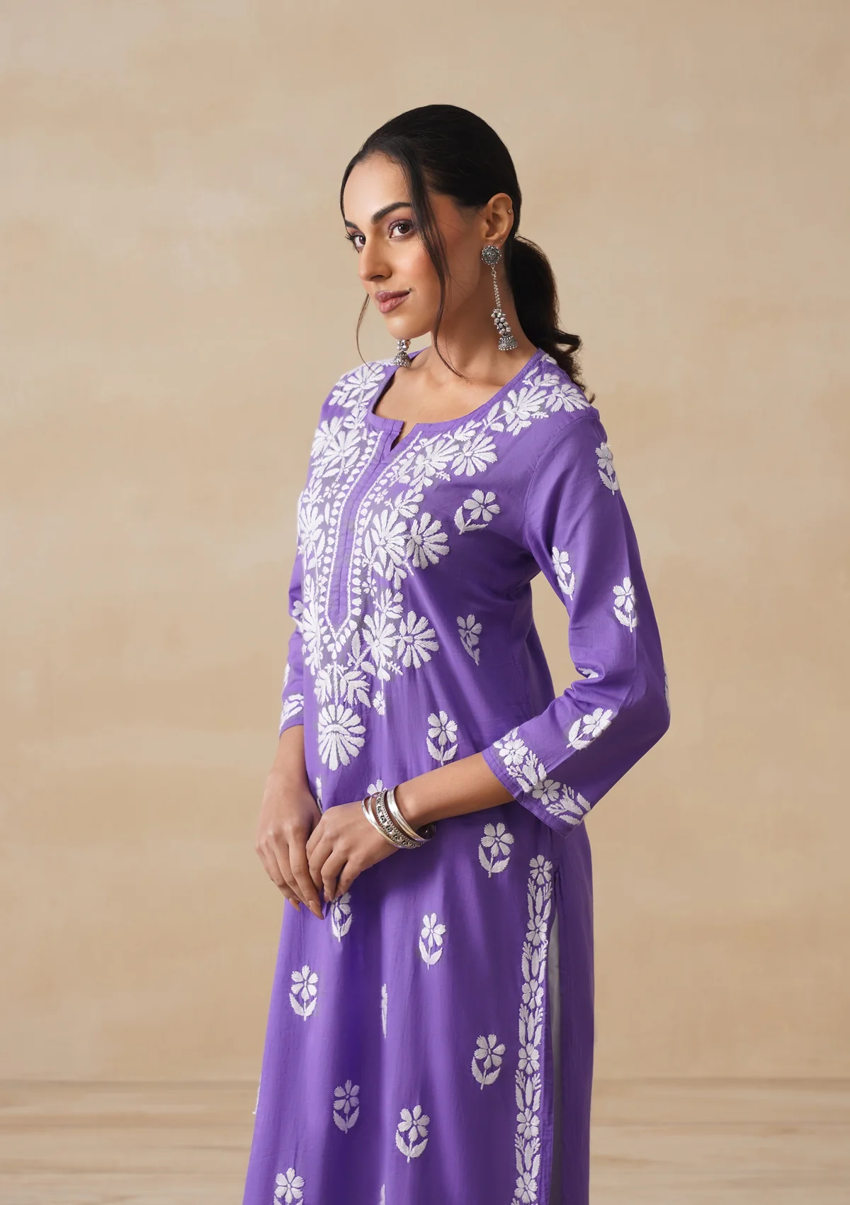 HOC Nida Chikankari Cotton Straight Kurta - Image 4