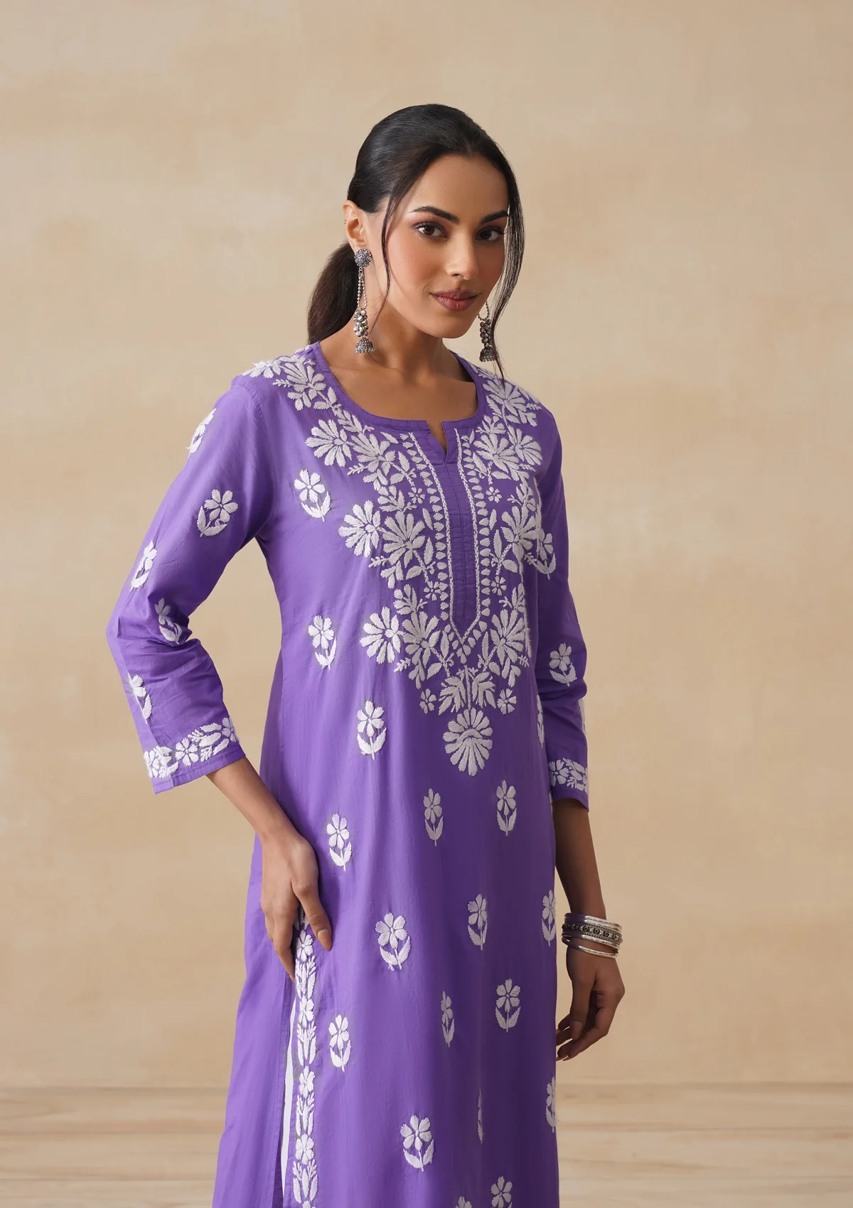 HOC Nida Chikankari Cotton Straight Kurta - Image 6