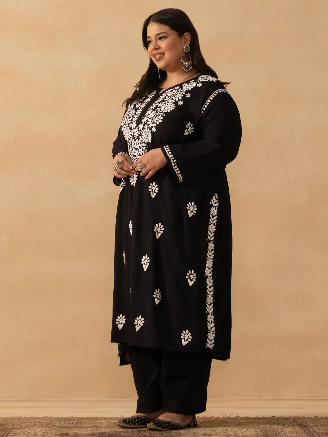 HOC Rayon Chikankari Solid Women's Long Kurta - Black - Image 3