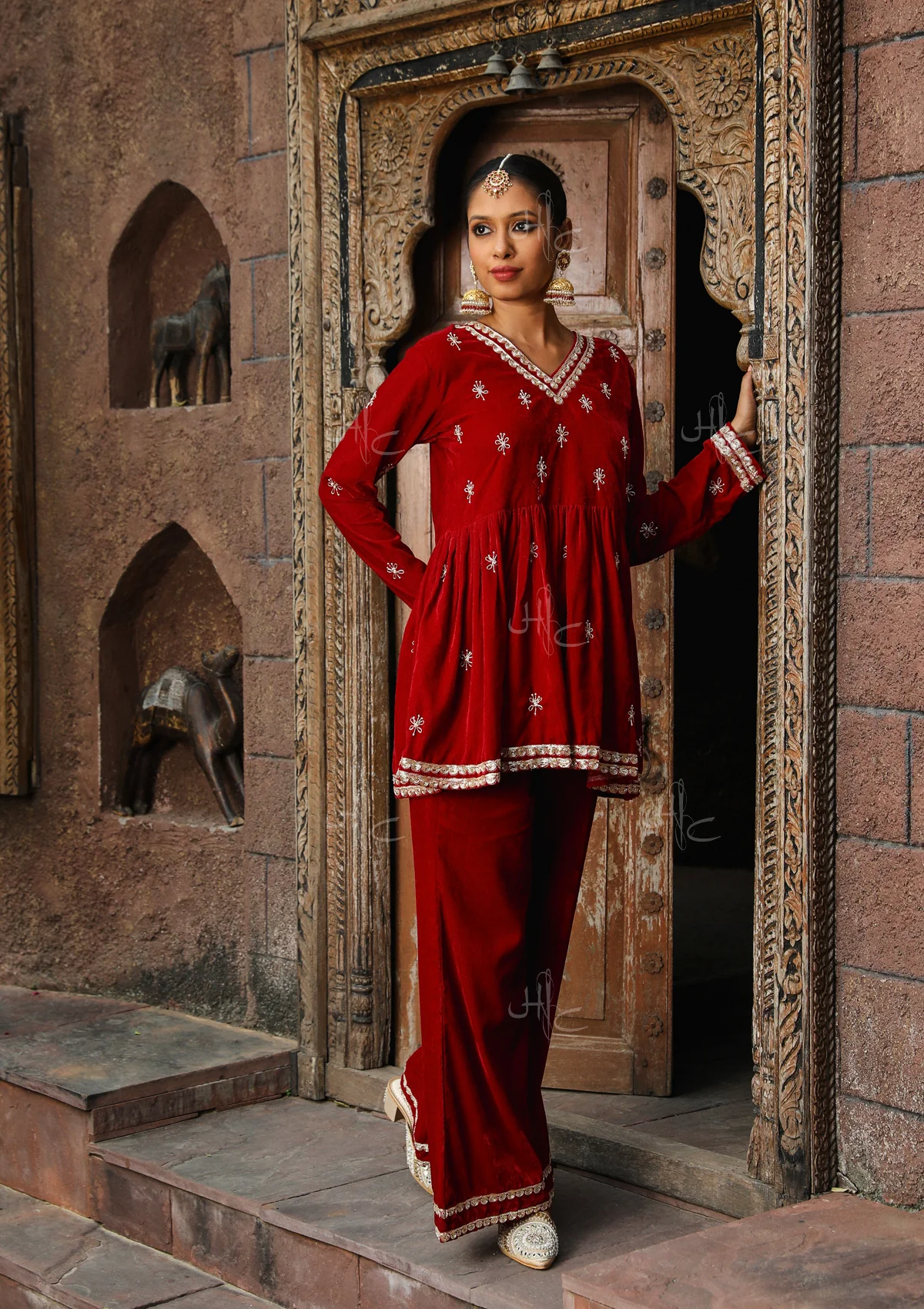 HOC Rumi Embroidered Velvet A-line Kurta Set - Image 5