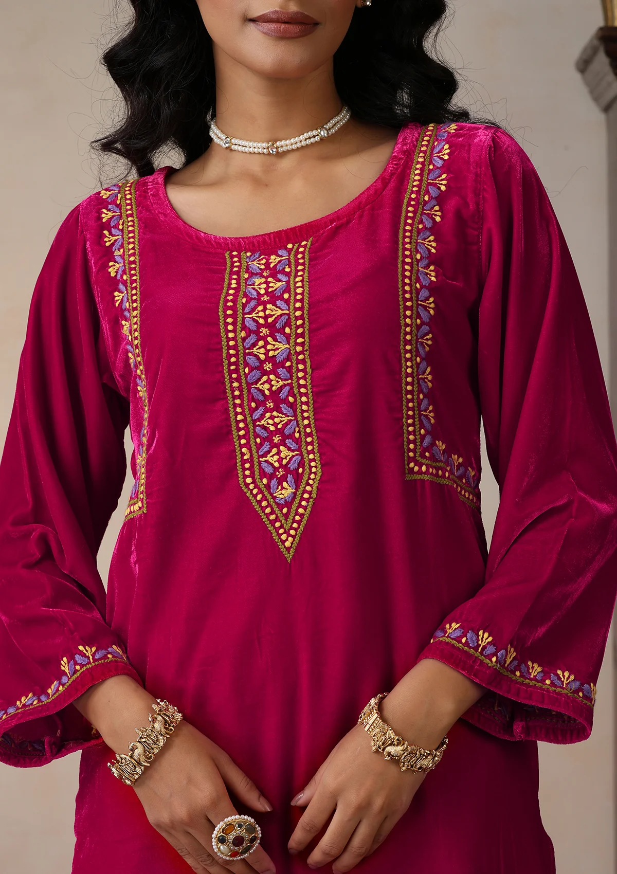 HOC Velvet Chikankari Solid Women's 2 PC Long Kurta Set - Pink - Image 5