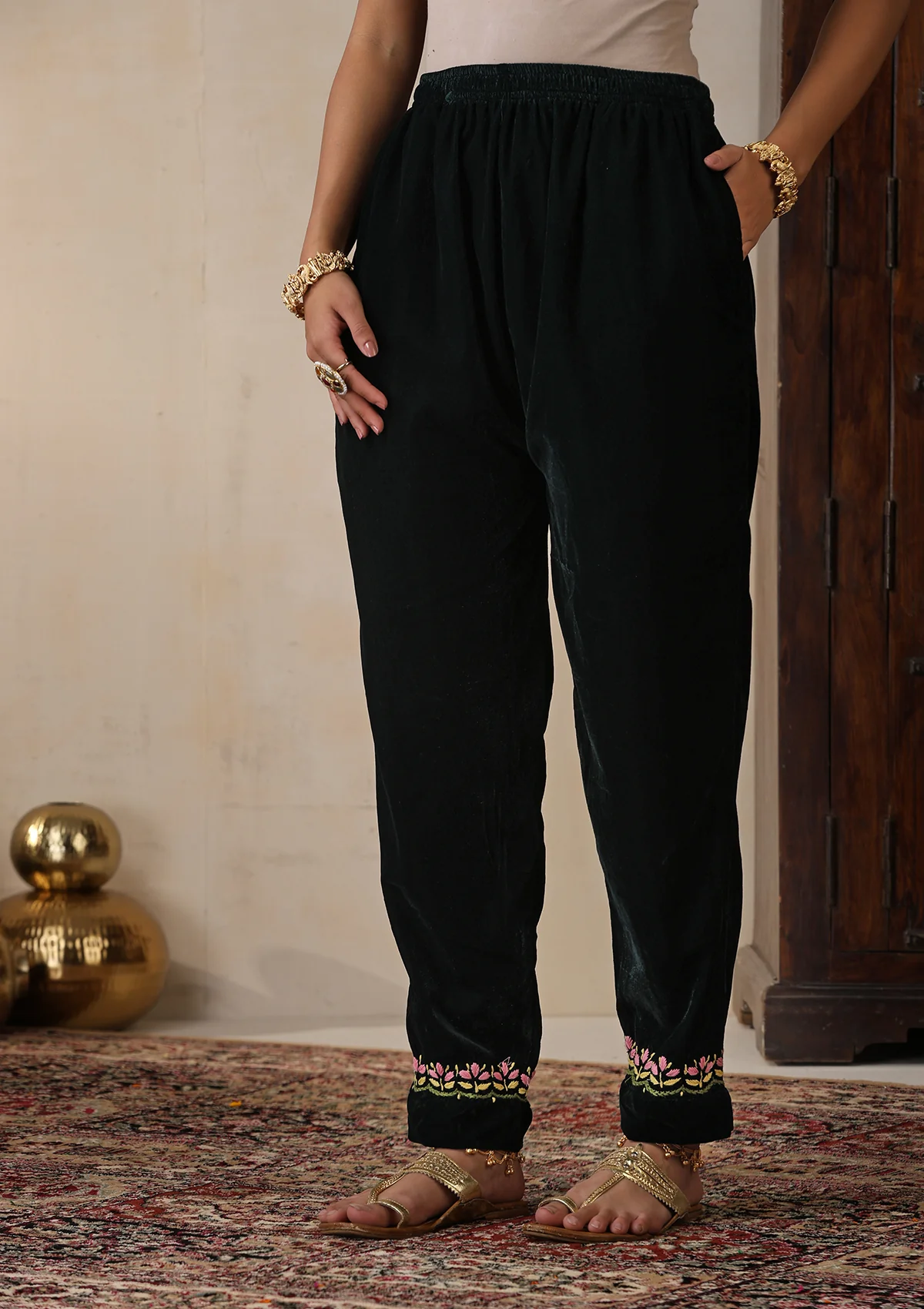 HOC Velvet Chikankari Solid Women's 2 PC Short Kurta Set - Black - Image 6