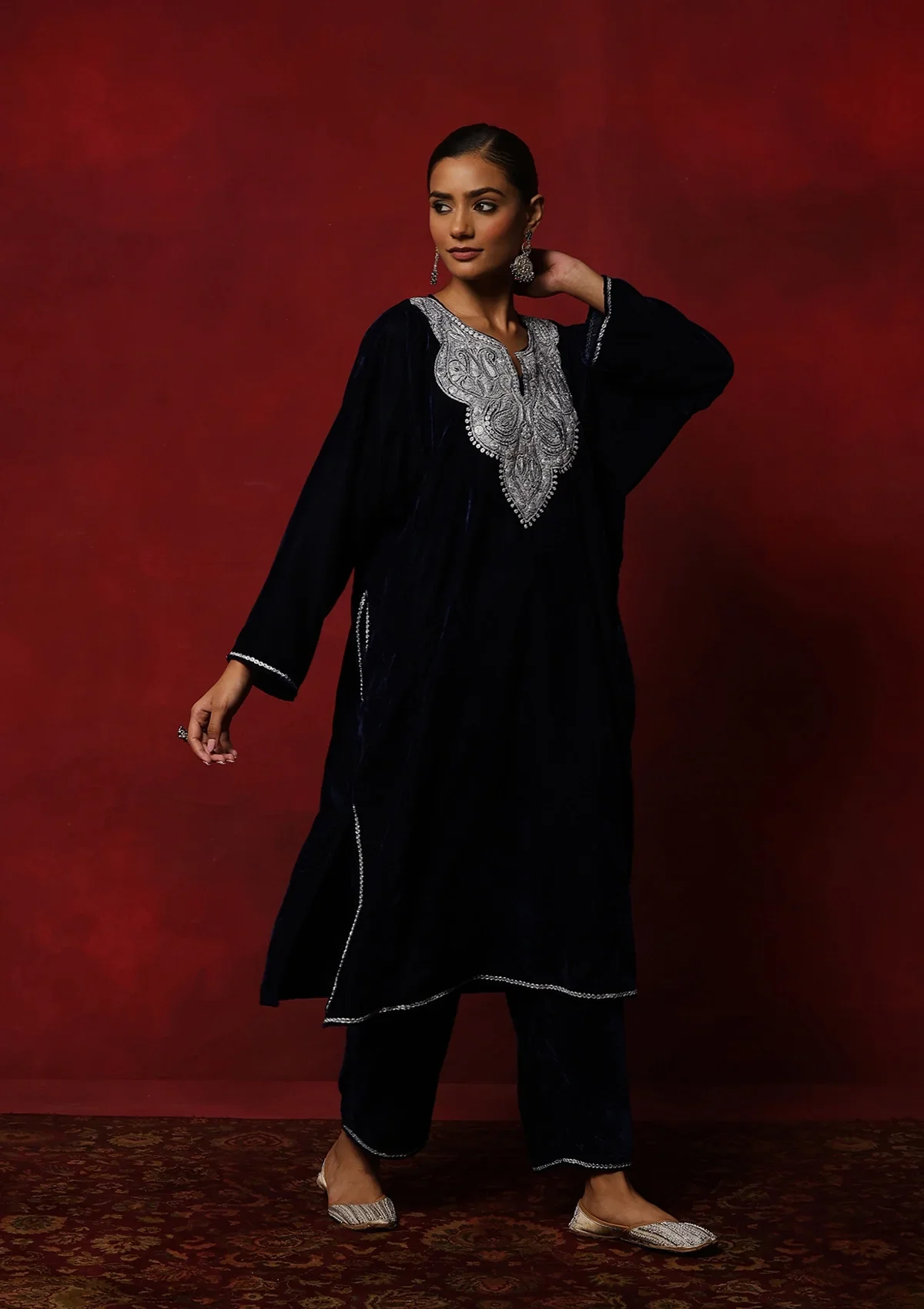 HOC Velvet Tilla Embroidered Solid Women's 2 Pc Phiran Set -Navy Blue - Image 3