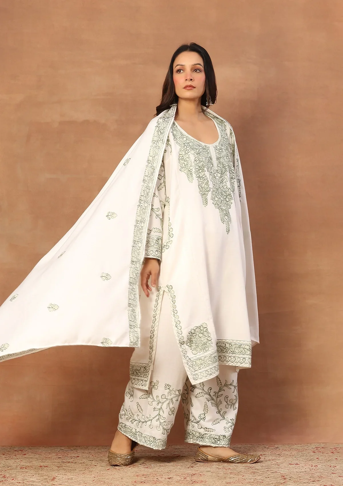 HOC Wool Aari Embroidered Solid Women's 3 Pc Long Phiran Set - White - Image 4