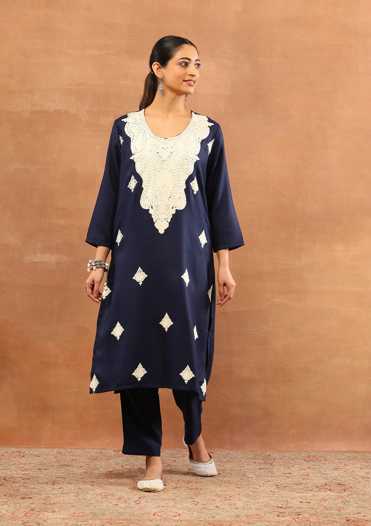 HOC Wool Aari Embroidered Solid Women's Long Kurta Set - Navy