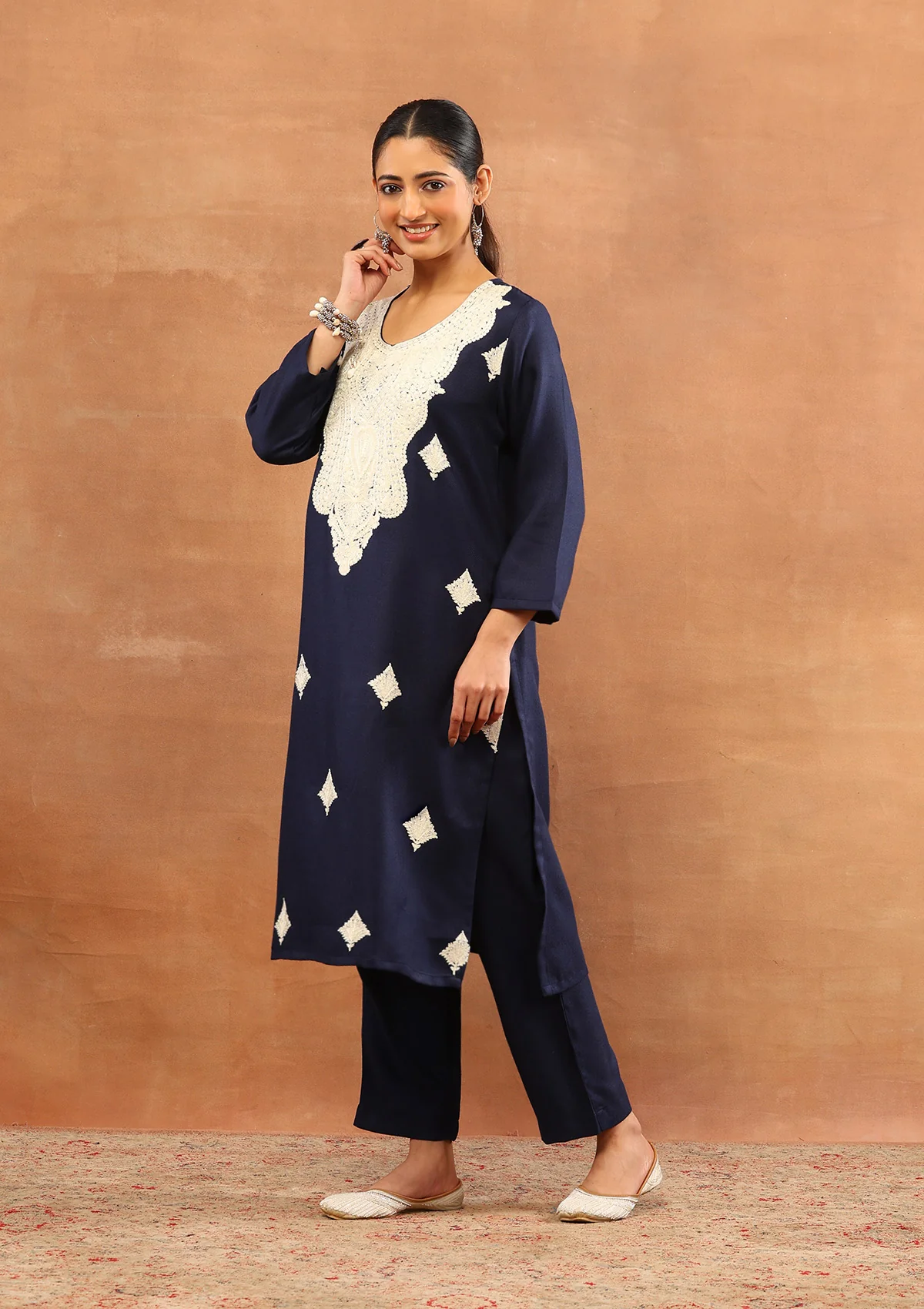 HOC Wool Aari Embroidered Solid Women's Long Kurta Set - Navy - Image 3