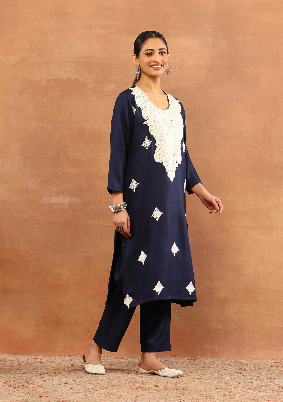 HOC Wool Aari Embroidered Solid Women's Long Kurta Set - Navy - Image 4