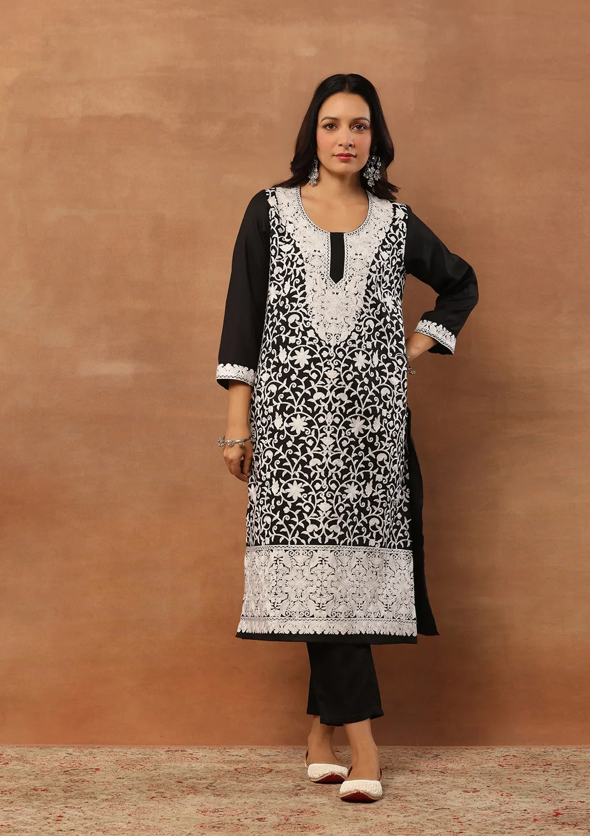 HOC Wool Aari Embroidered Straight Kurta Set With Dupatta-Black - Image 4