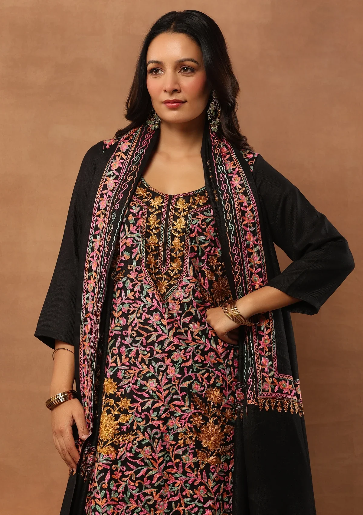 HOC Wool Aari Embroidered Straight Kurta Set With Dupatta-Black - Image 2