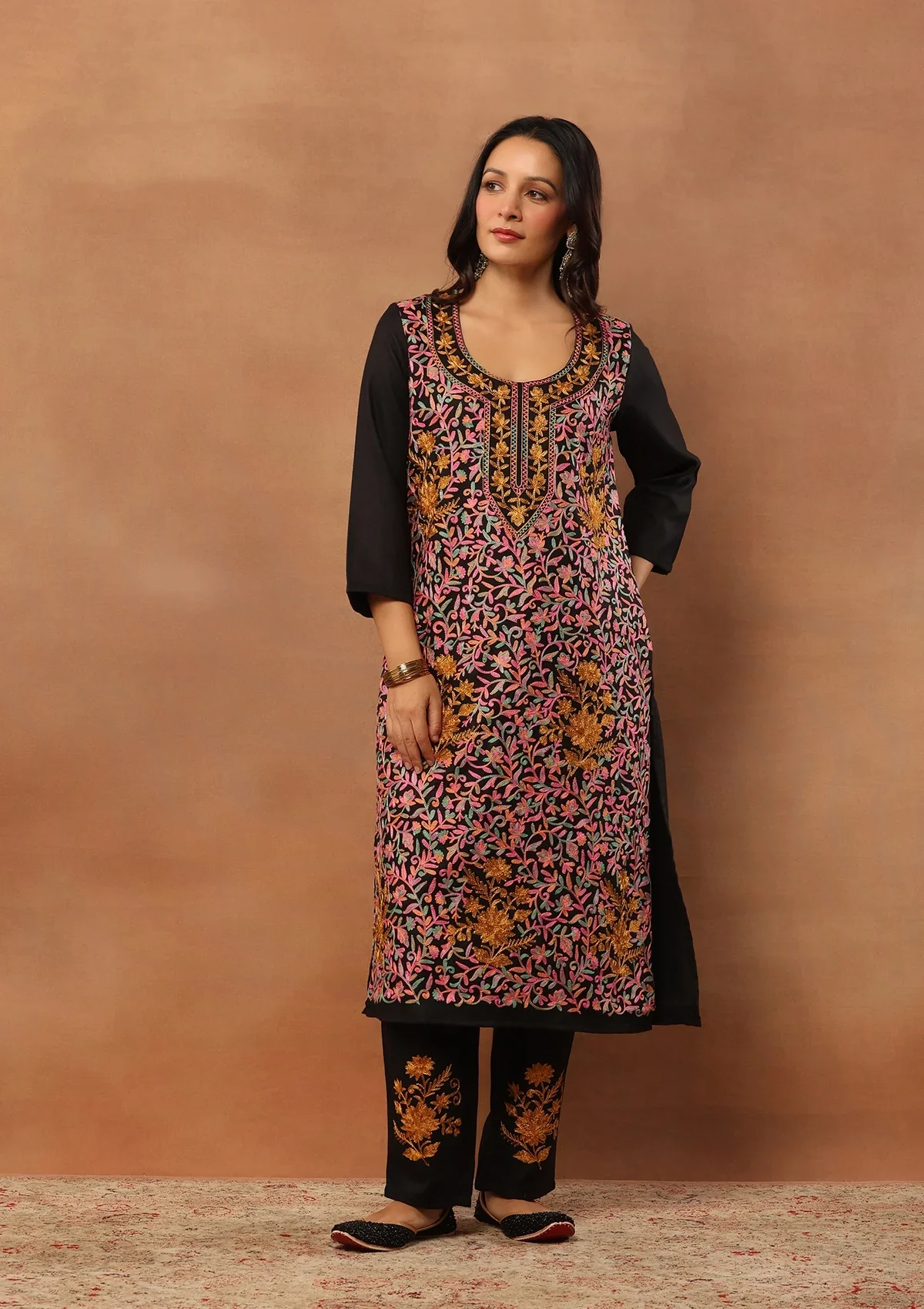 HOC Wool Aari Embroidered Straight Kurta Set With Dupatta-Black - Image 4