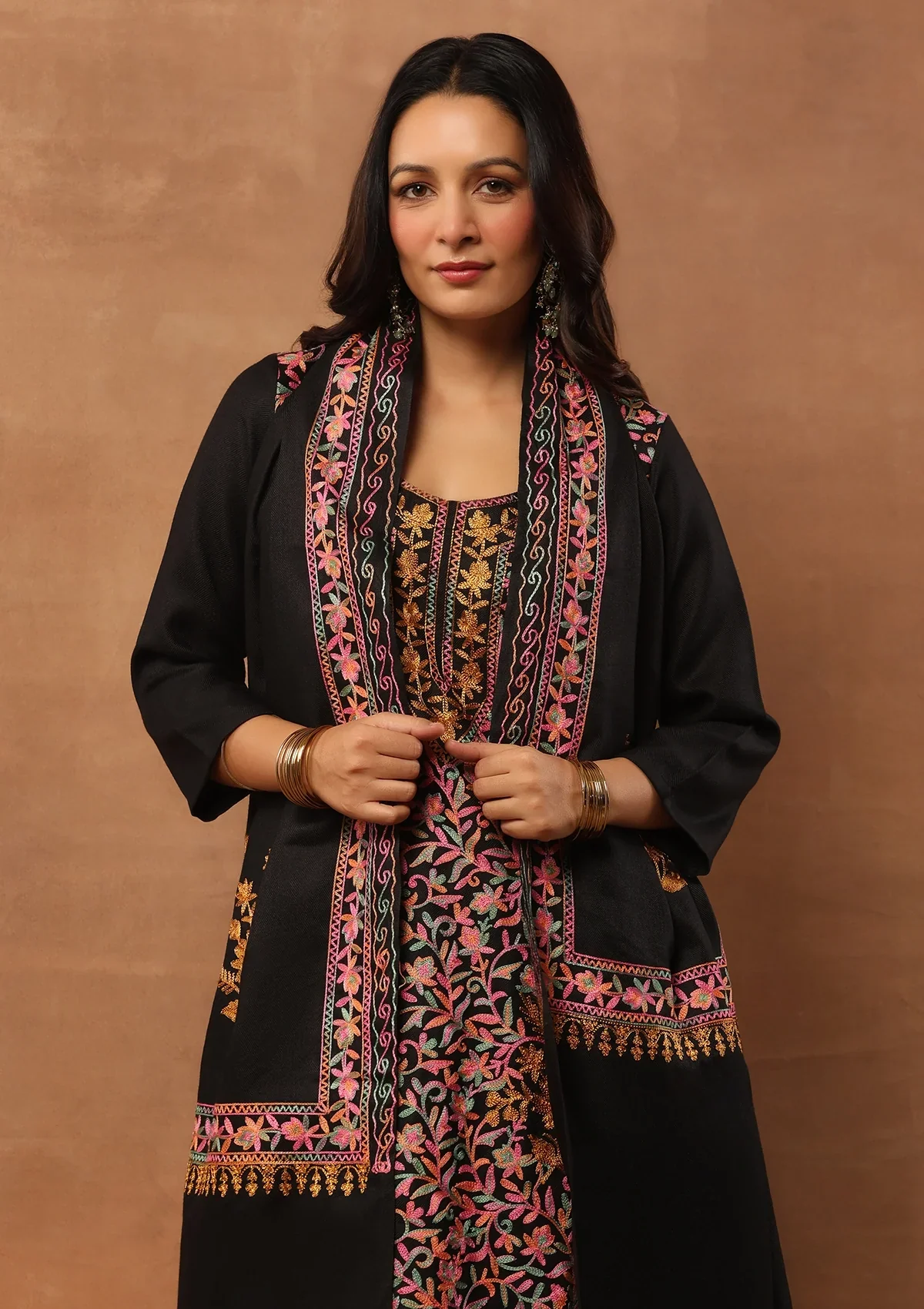 HOC Wool Aari Embroidered Straight Kurta Set With Dupatta-Black - Image 7