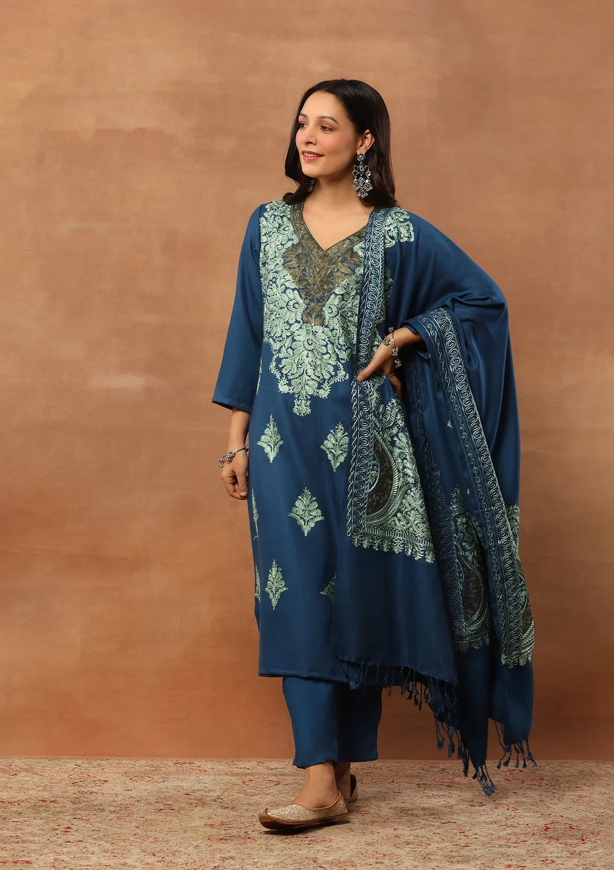 HOC Wool Aari Embroidered Straight Kurta Set With Dupatta-Blue - Image 3